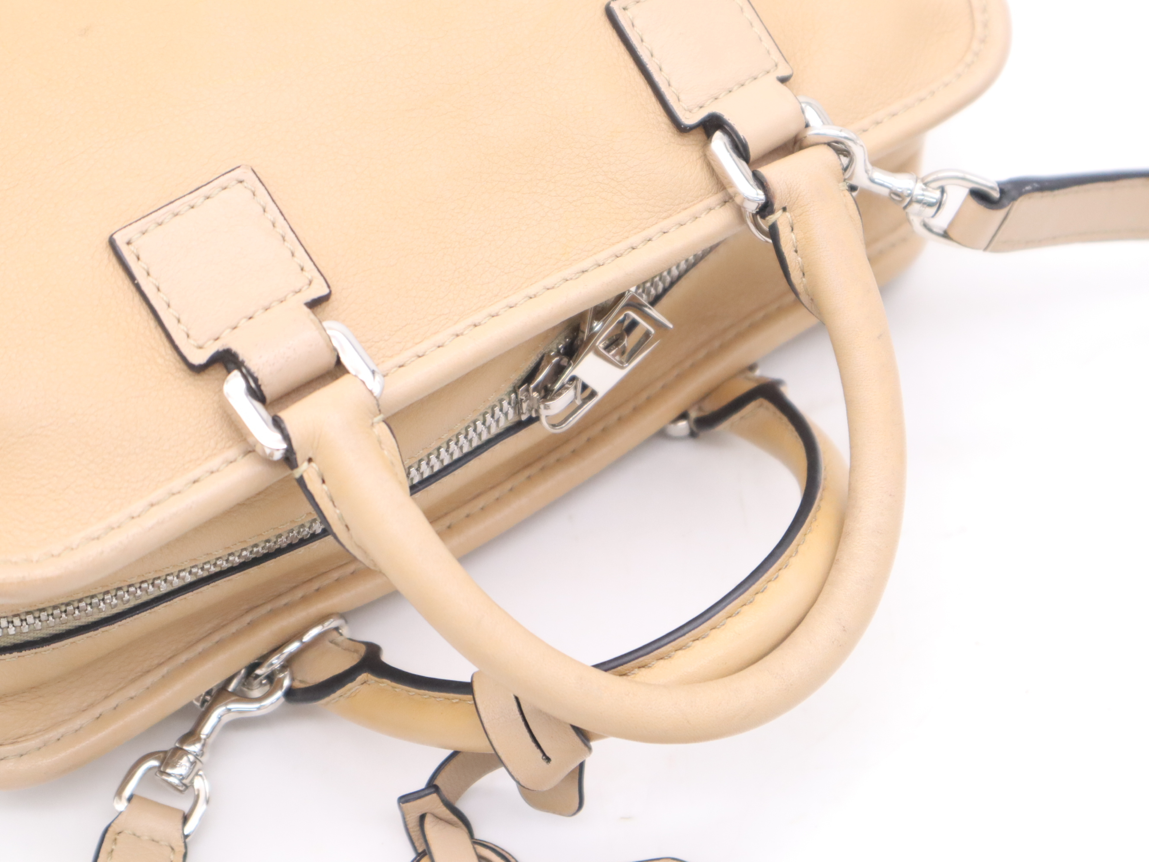 Leather Amazona 23 Handbag, Beige, Silver Hardware, with Shoulder Strap, Charm, and Dust Bag. — view 6