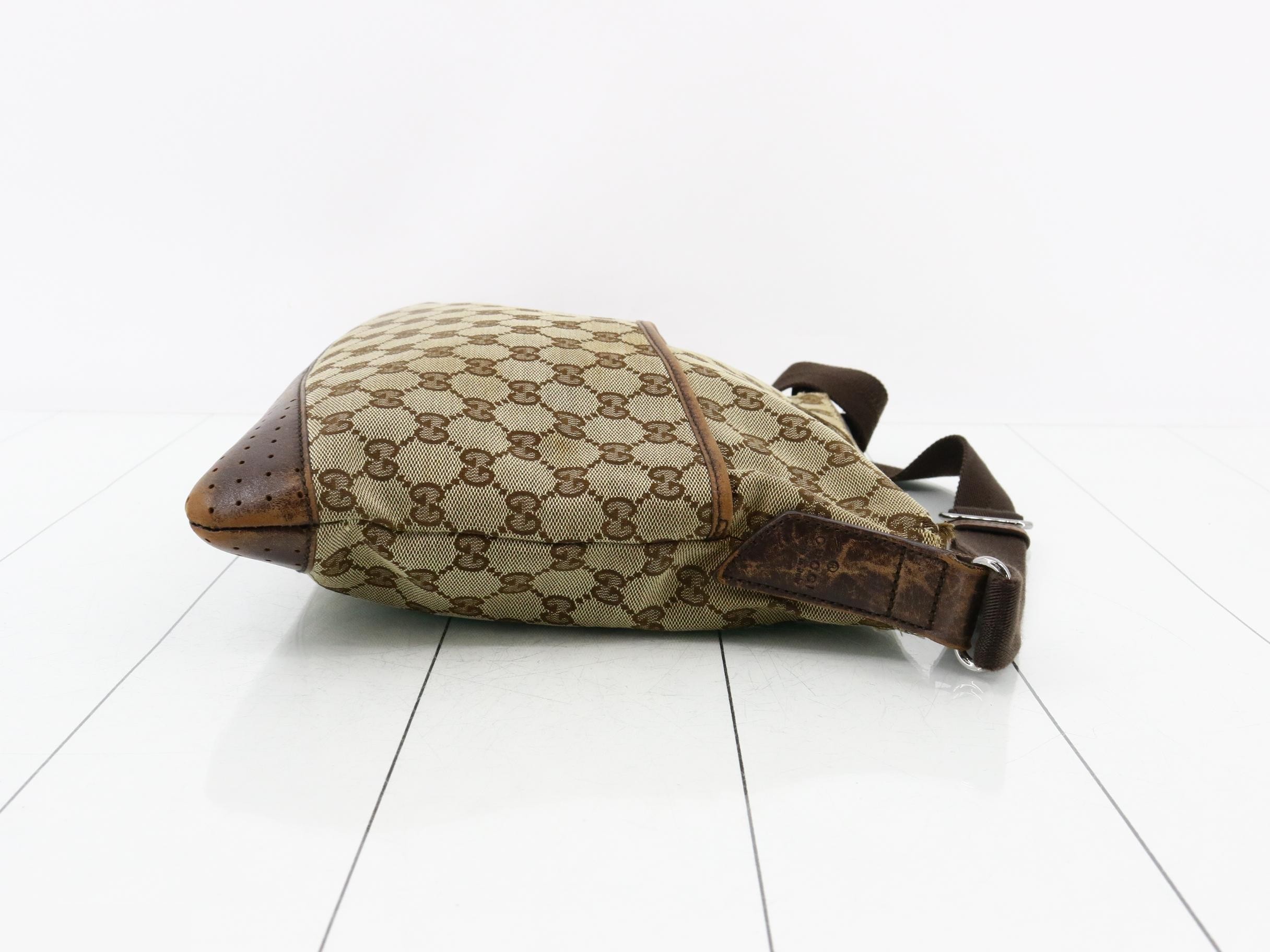 GG Canvas (Bag) - Shoulder Bag — view 3