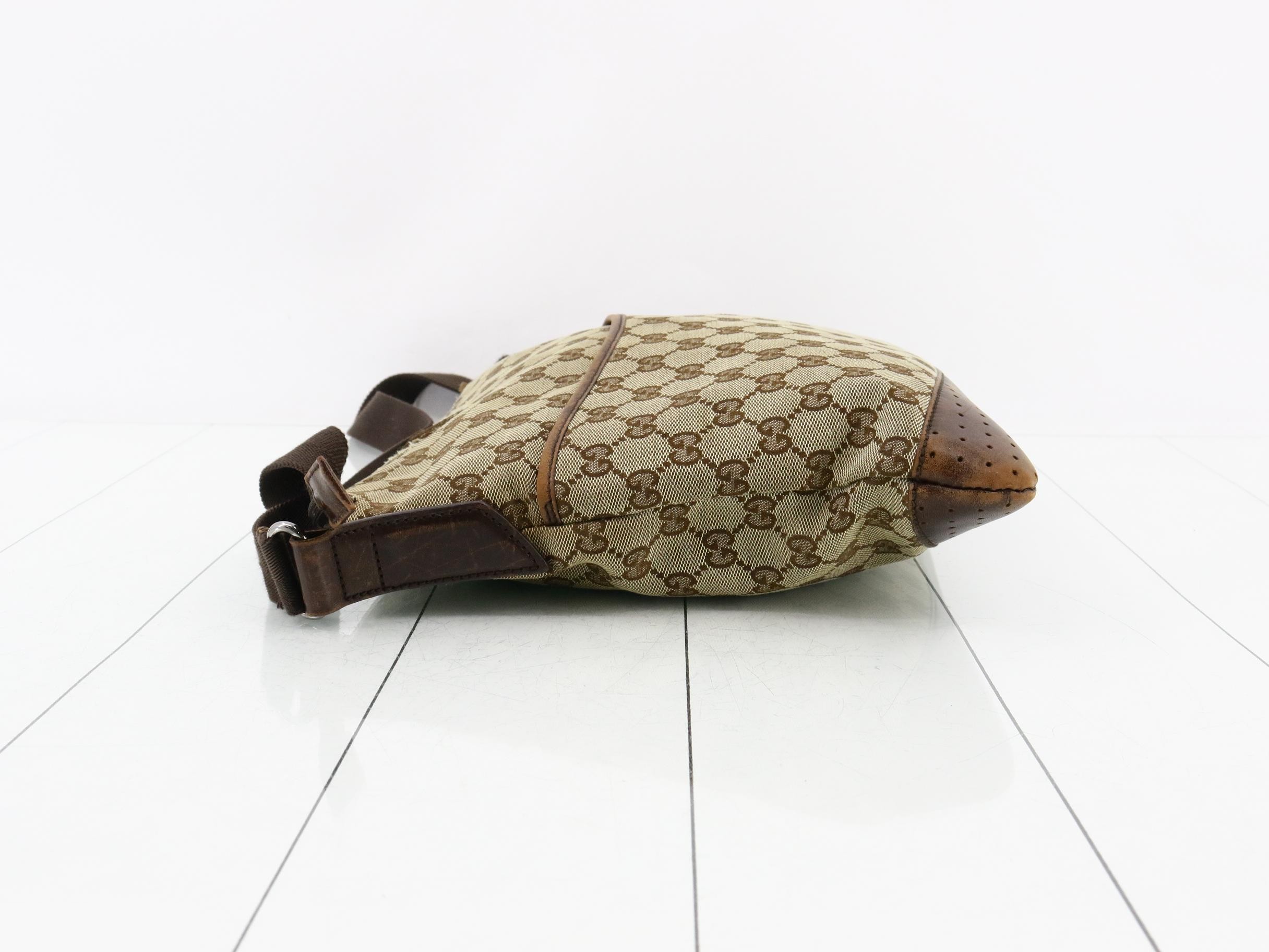 GG Canvas (Bag) - Shoulder Bag — view 4
