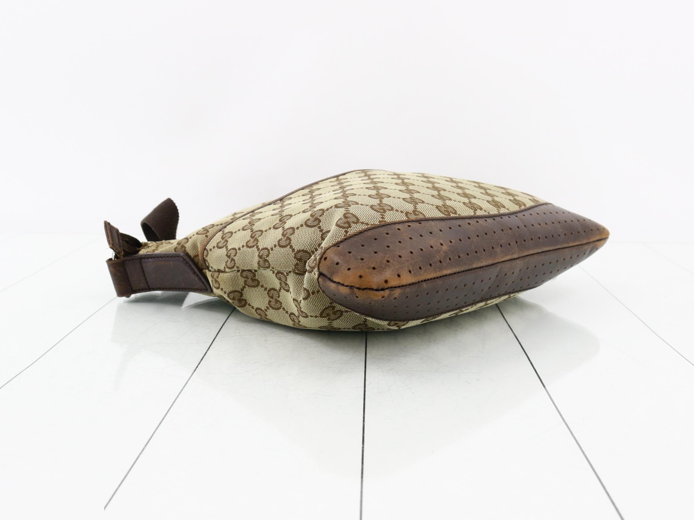 GG Canvas (Bag) - Shoulder Bag — view 5