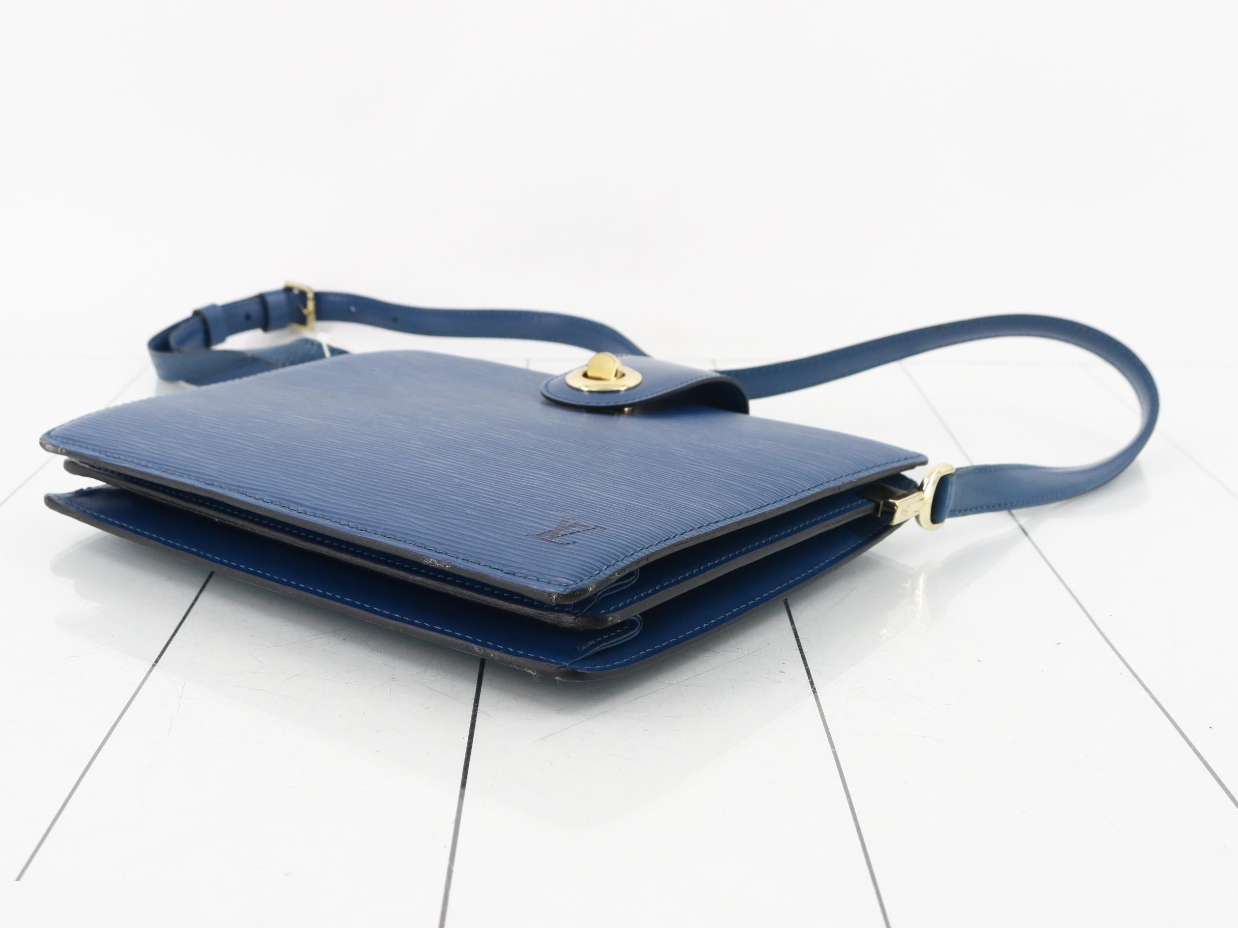M52345 Capuchin Toledo Blue Shoulder Bag — view 6