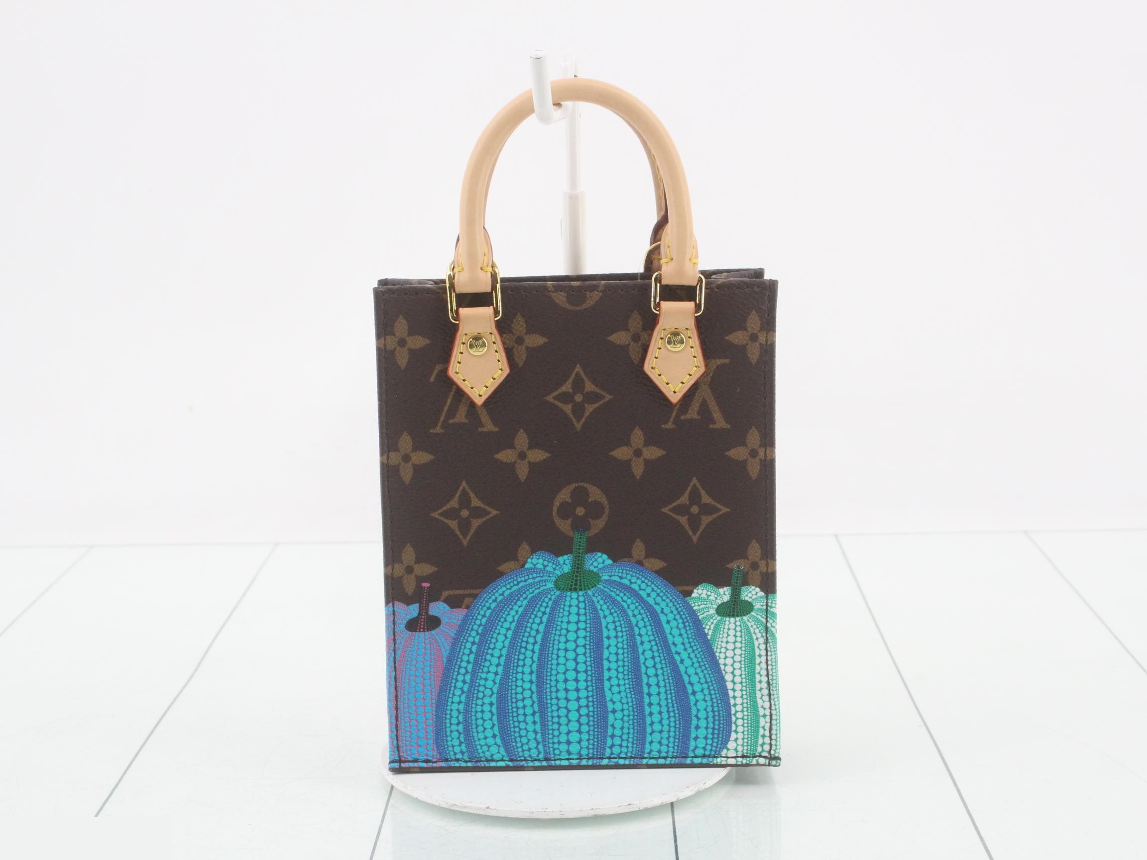 Yayoi Kusama Collaboration Monogram Dot Sac Plat 2-Way Handbag — view 2
