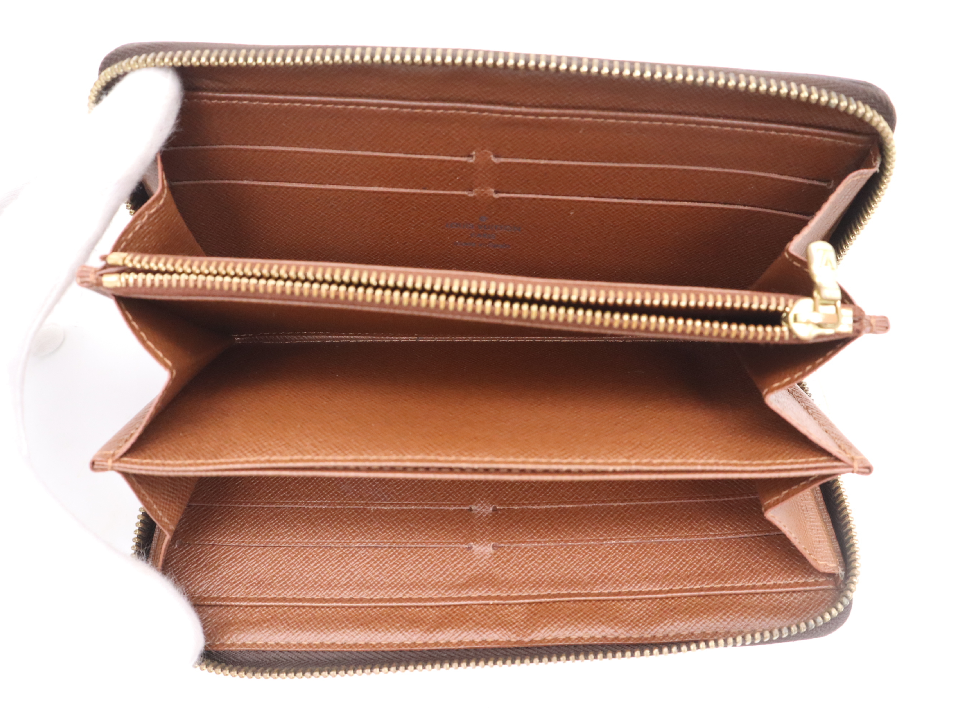 M42616 Monogram Zippy Wallet — view 9