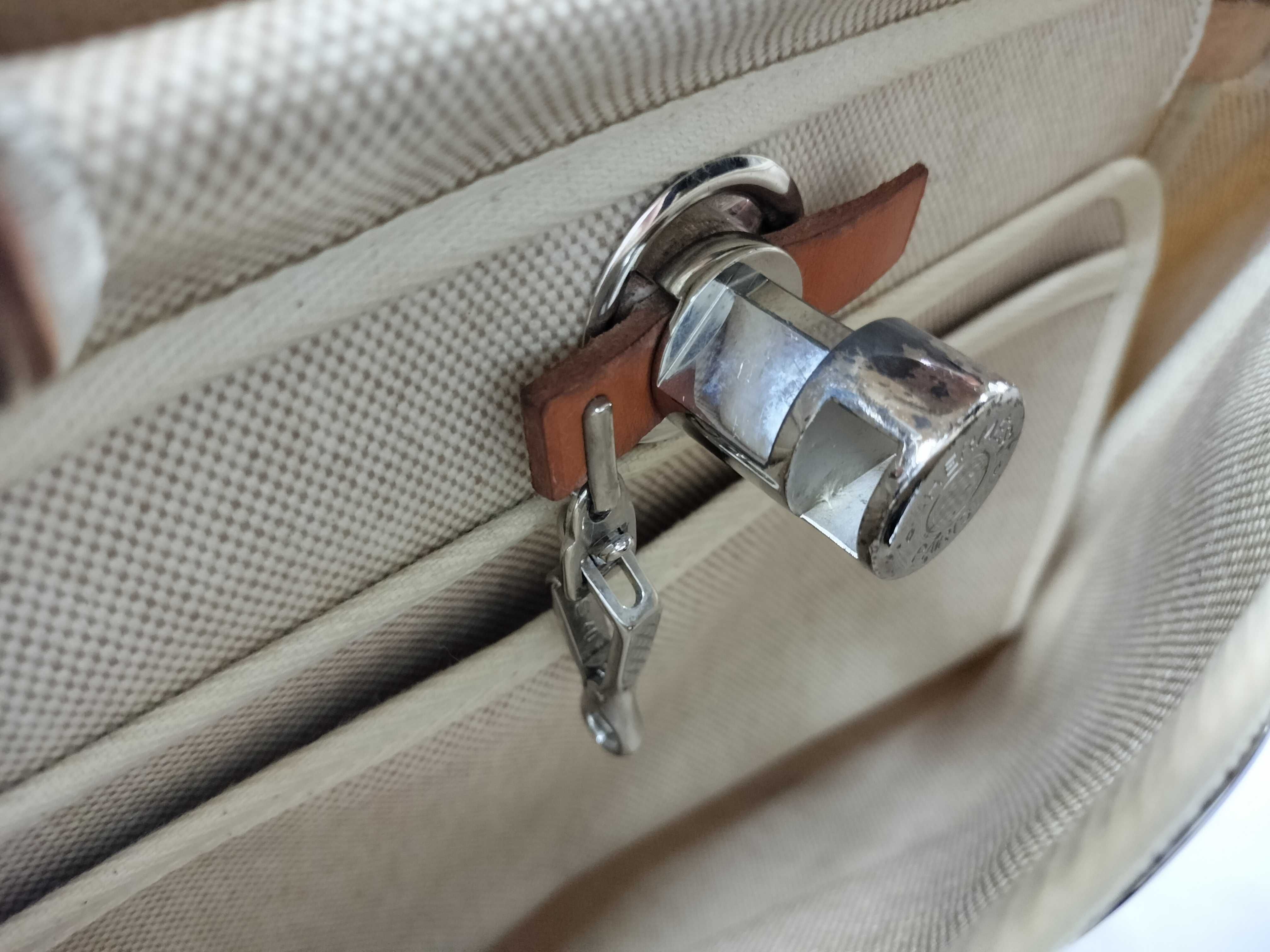 Herbag PM D stamp Toile H Clochette/Cadena Handbag — view 13