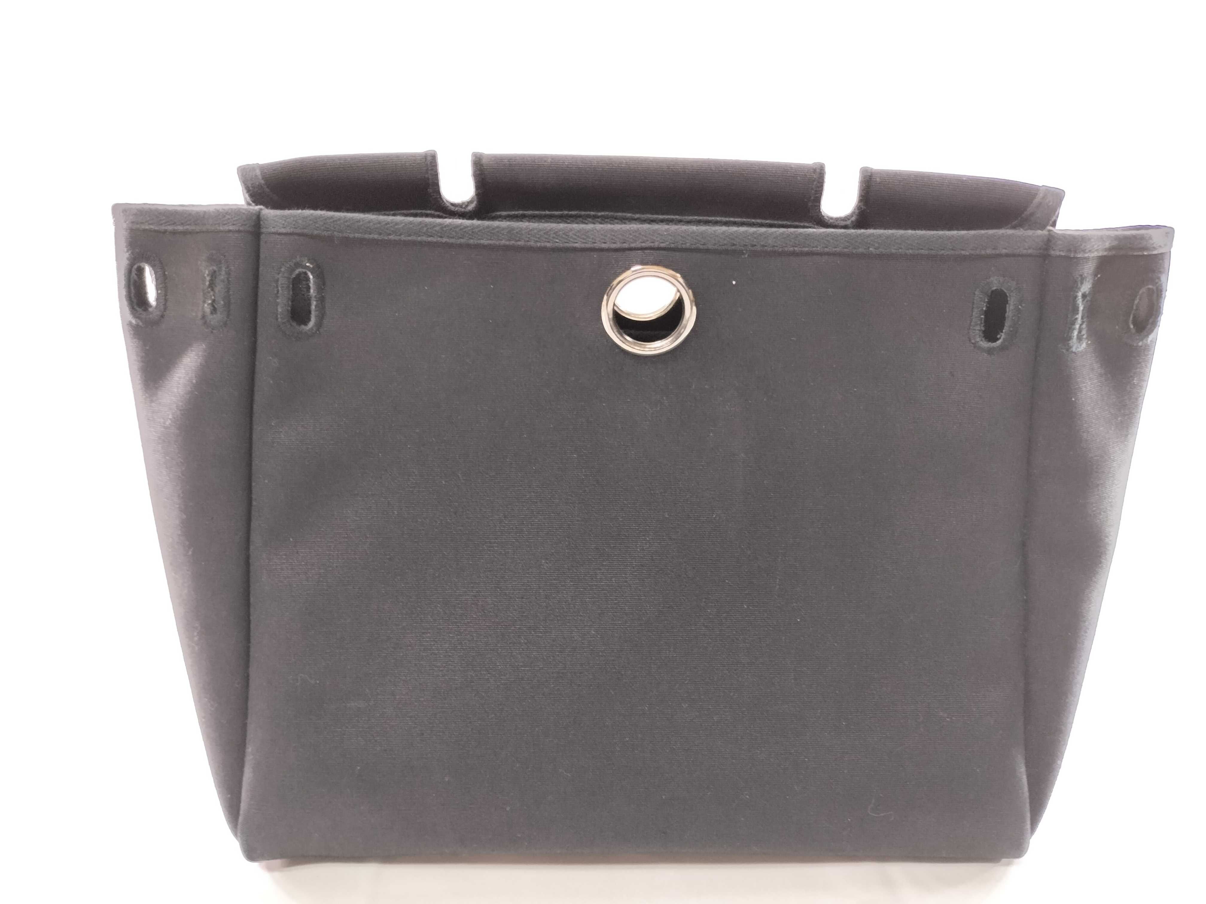 Herbag PM D stamp Toile H Clochette/Cadena Handbag — view 15