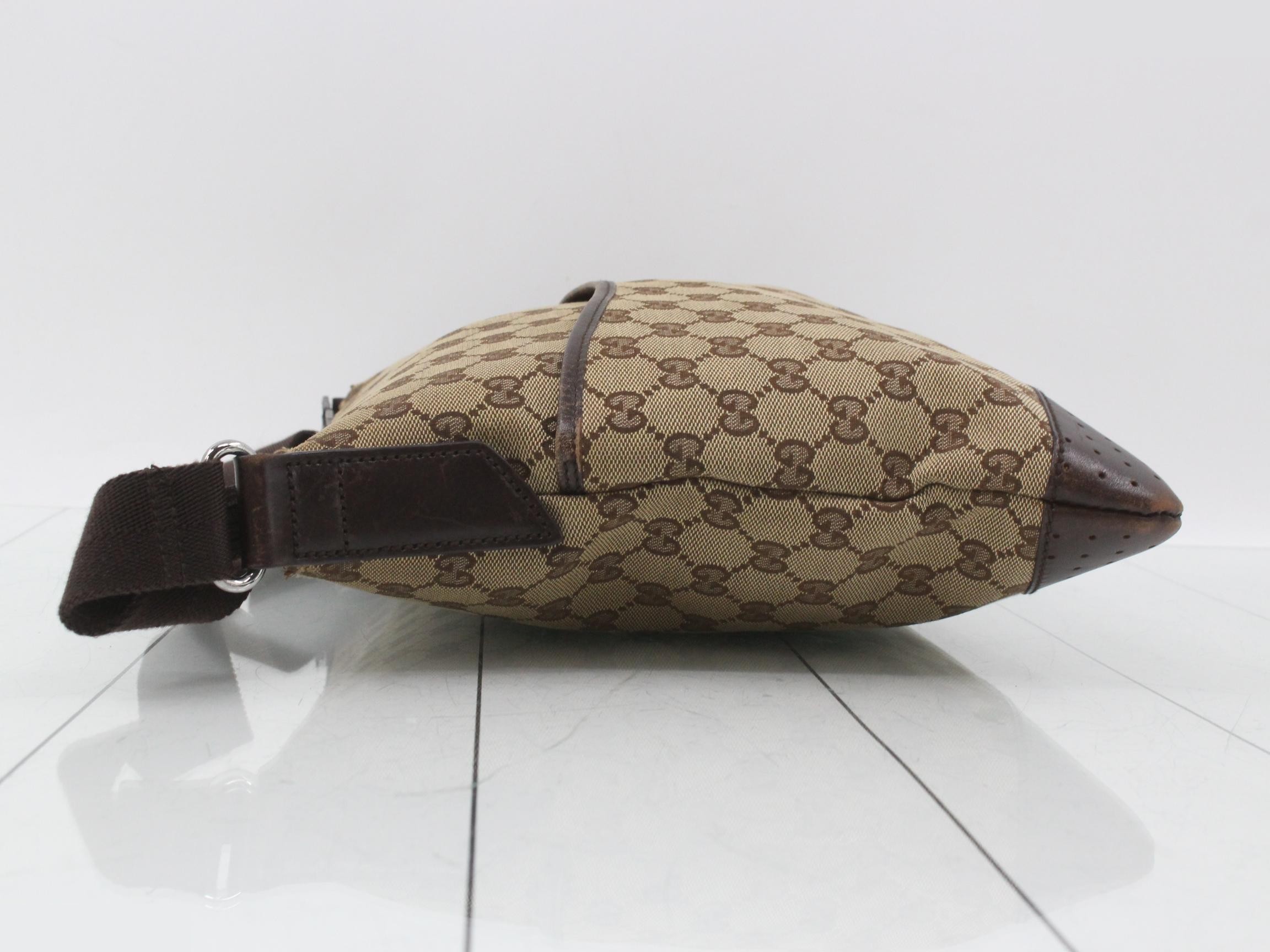GG Canvas (Bag) - Shoulder Bag — view 4