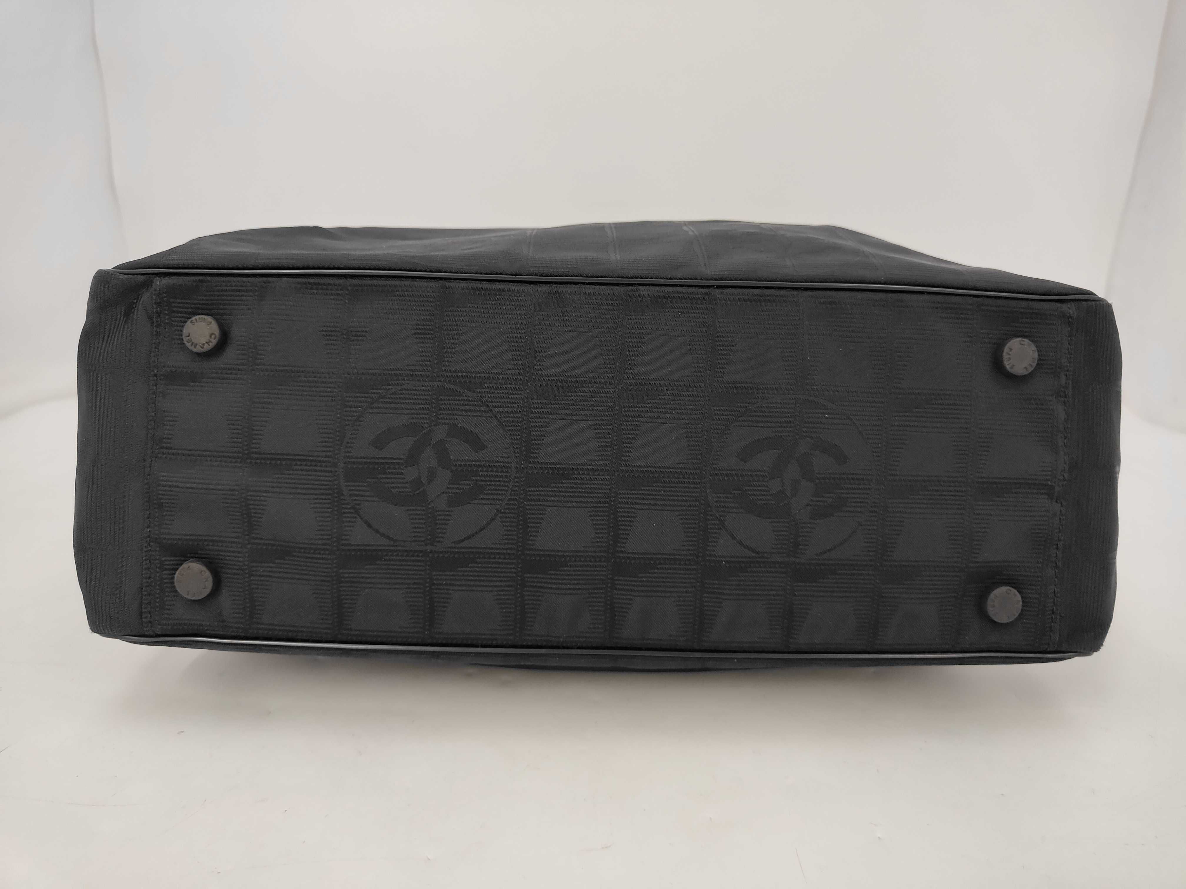 New Travel Line GM Black Serial Tote Bag — view 4