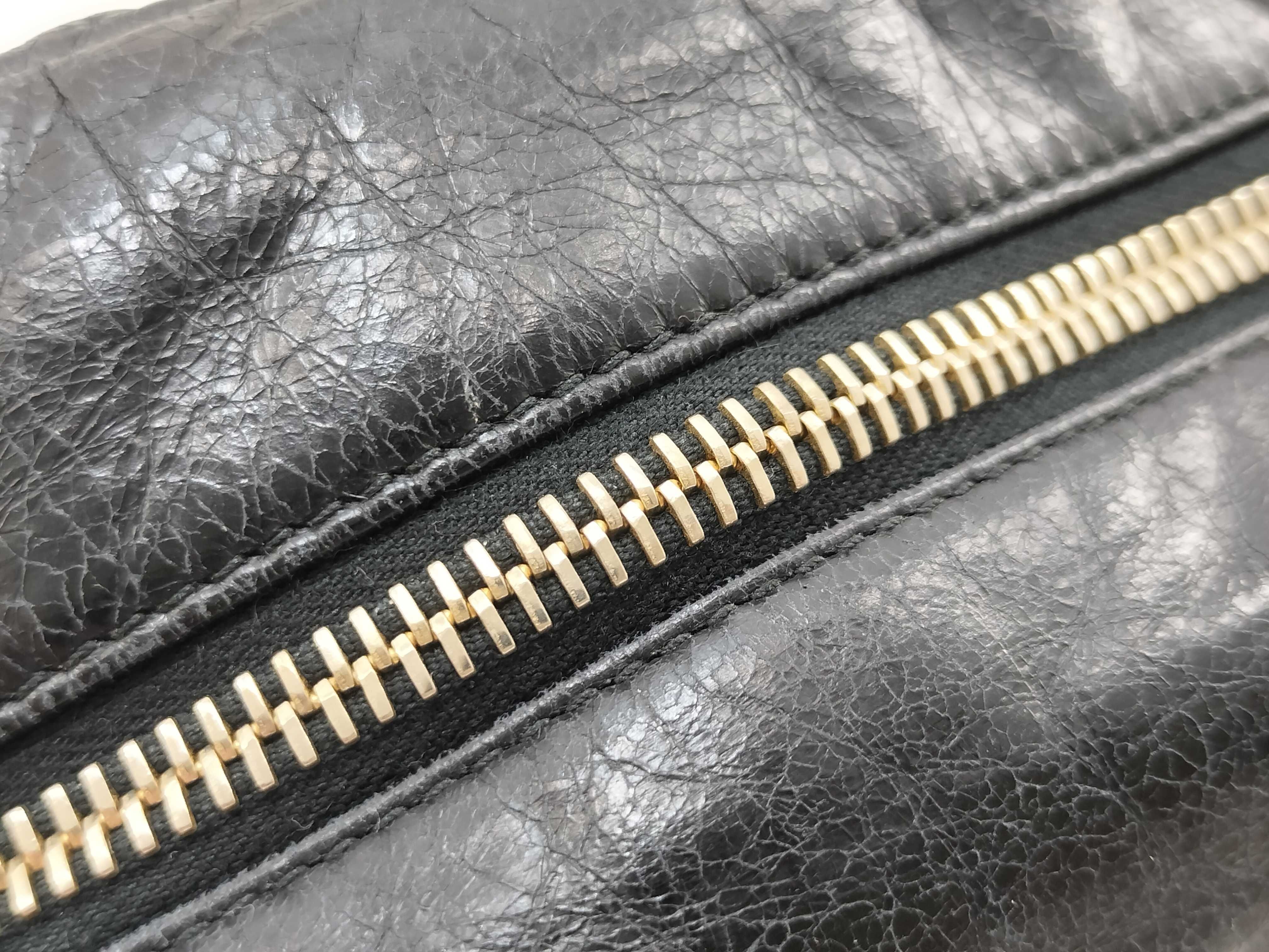 2-way Matelassé Black Shoulder Bag/Handbag — view 12