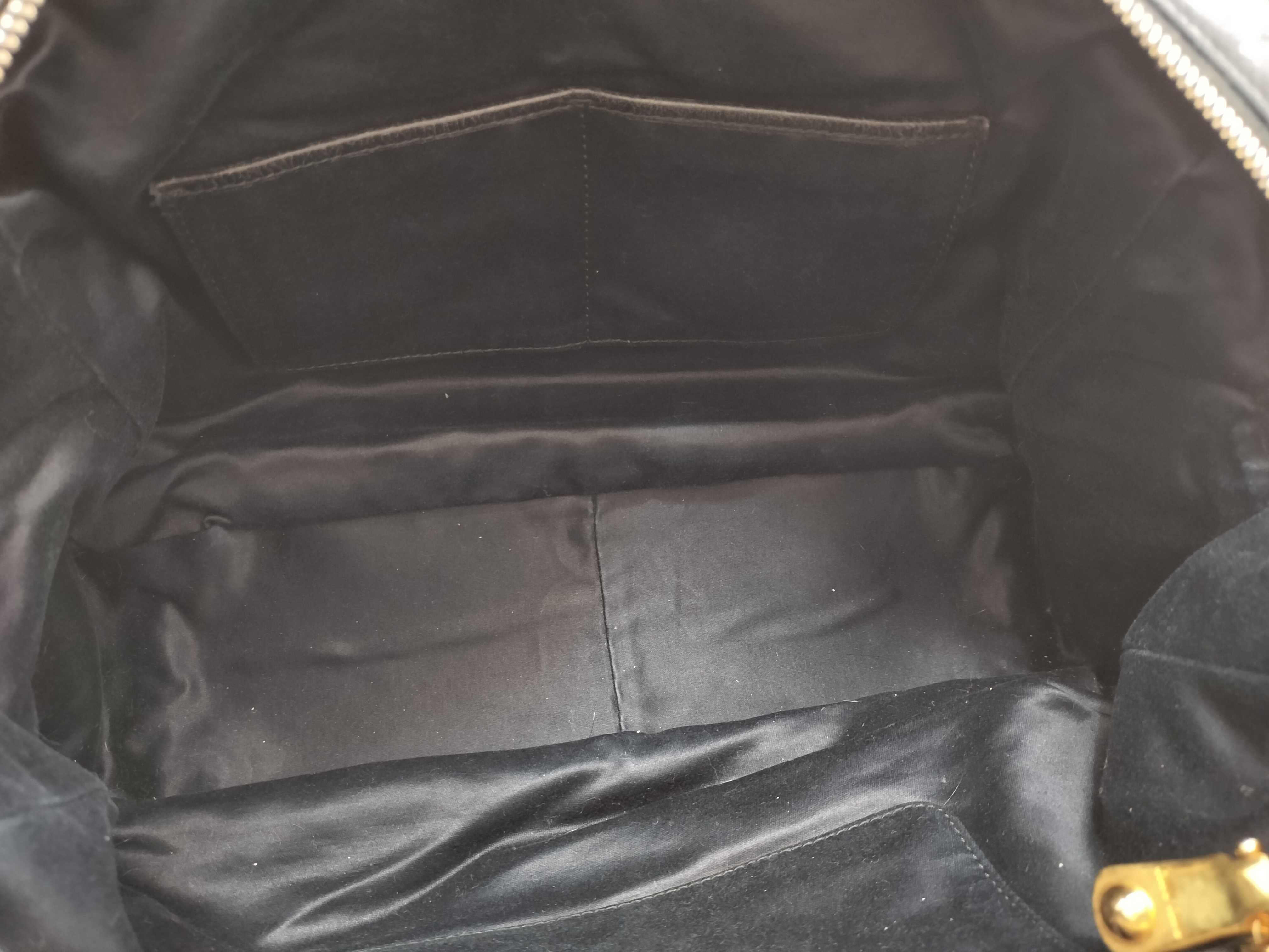 2-way Matelassé Black Shoulder Bag/Handbag — view 13
