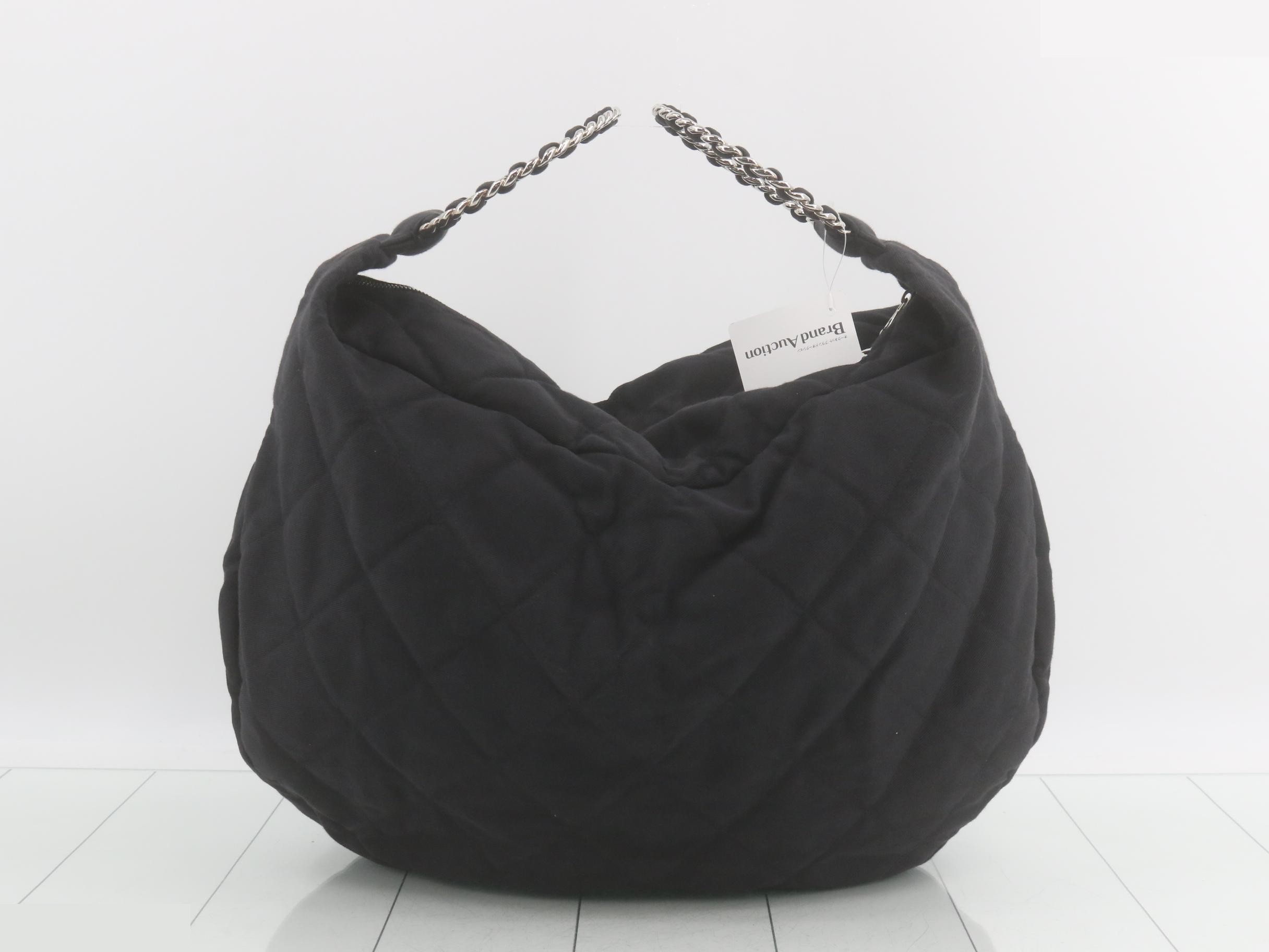 Hobo Matelassé Chain Handbag — view 2