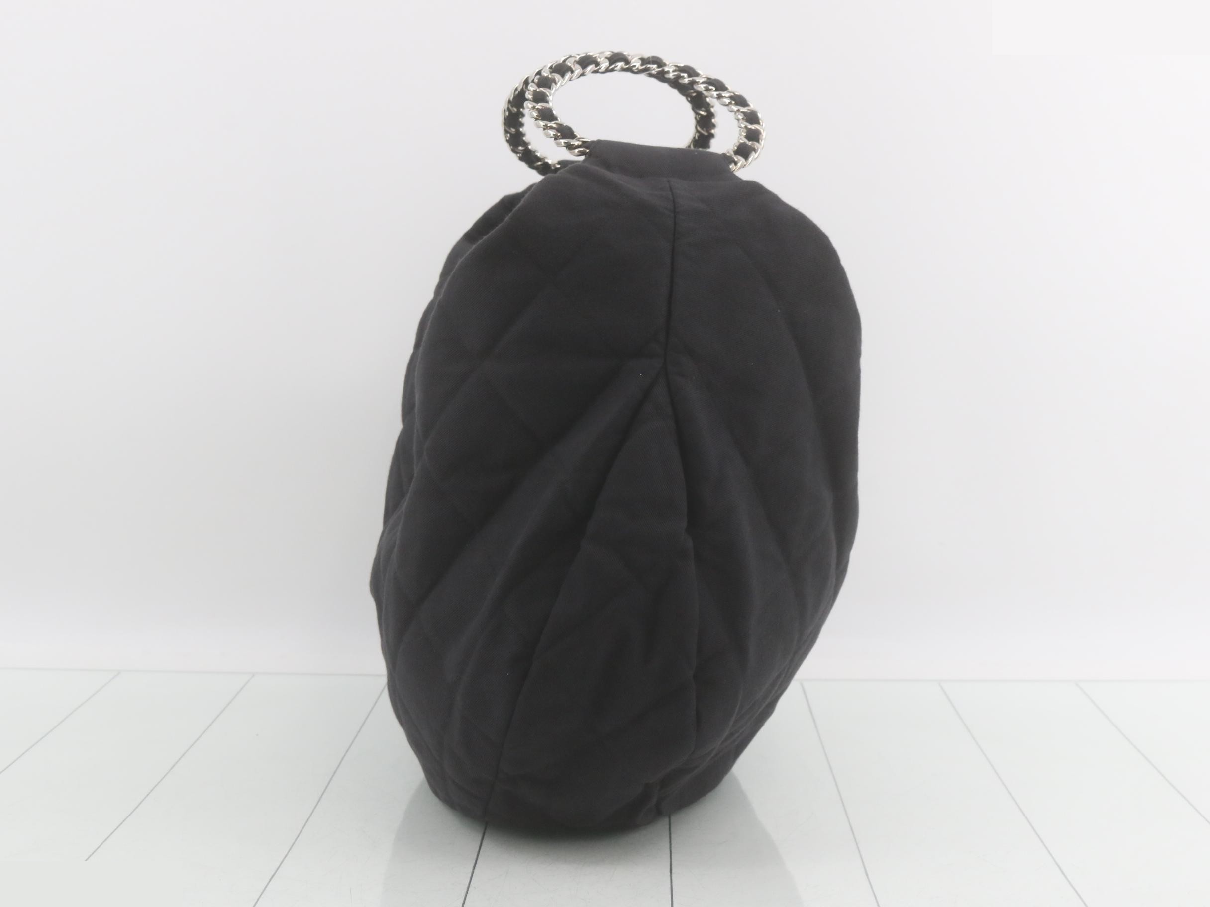 Hobo Matelassé Chain Handbag — view 3
