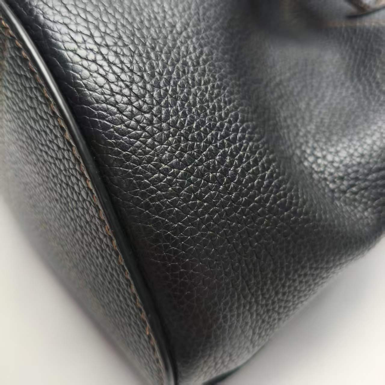 【*Shipped from: China*】BURBERRY Bucket Leather Shoulder Bag — view 7