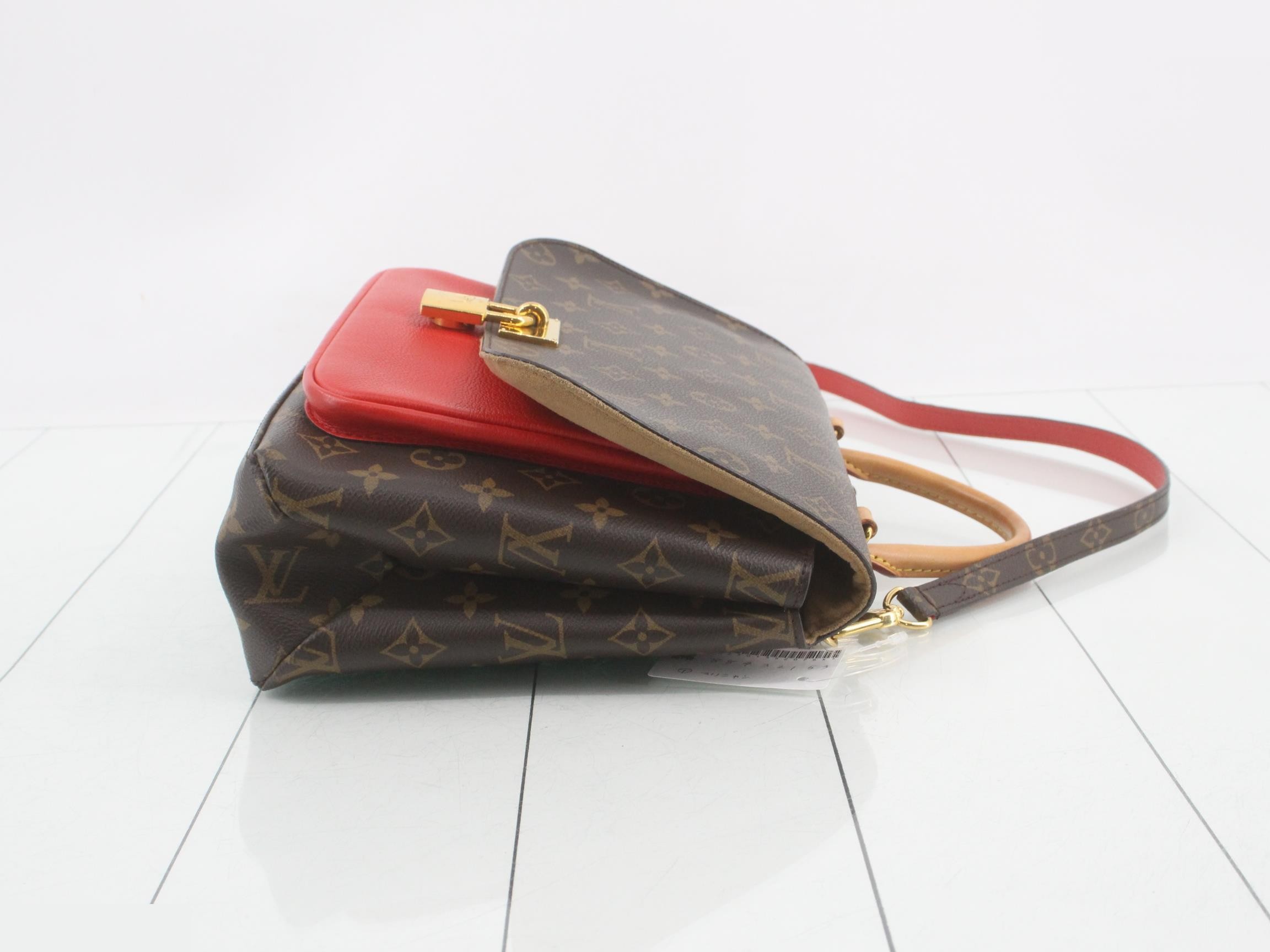 Marignan Coquelicot with shoulder strap — view 3