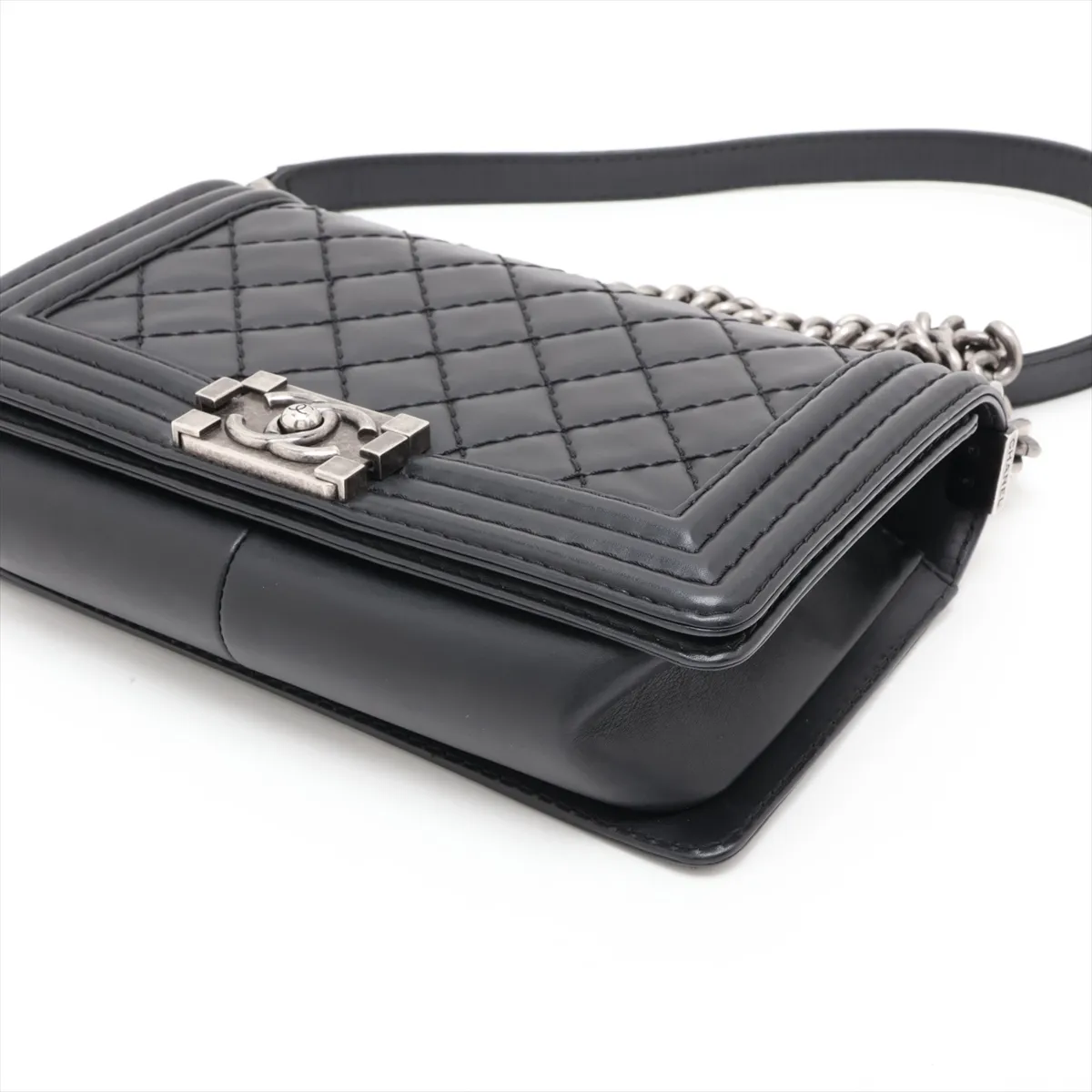 Boy Chanel 25 Lambskin Chain Shoulder Bag, Wild Stitch, Black, Gunmetal Hardware, 18200099, Serial Number 18, A67086 — view 3