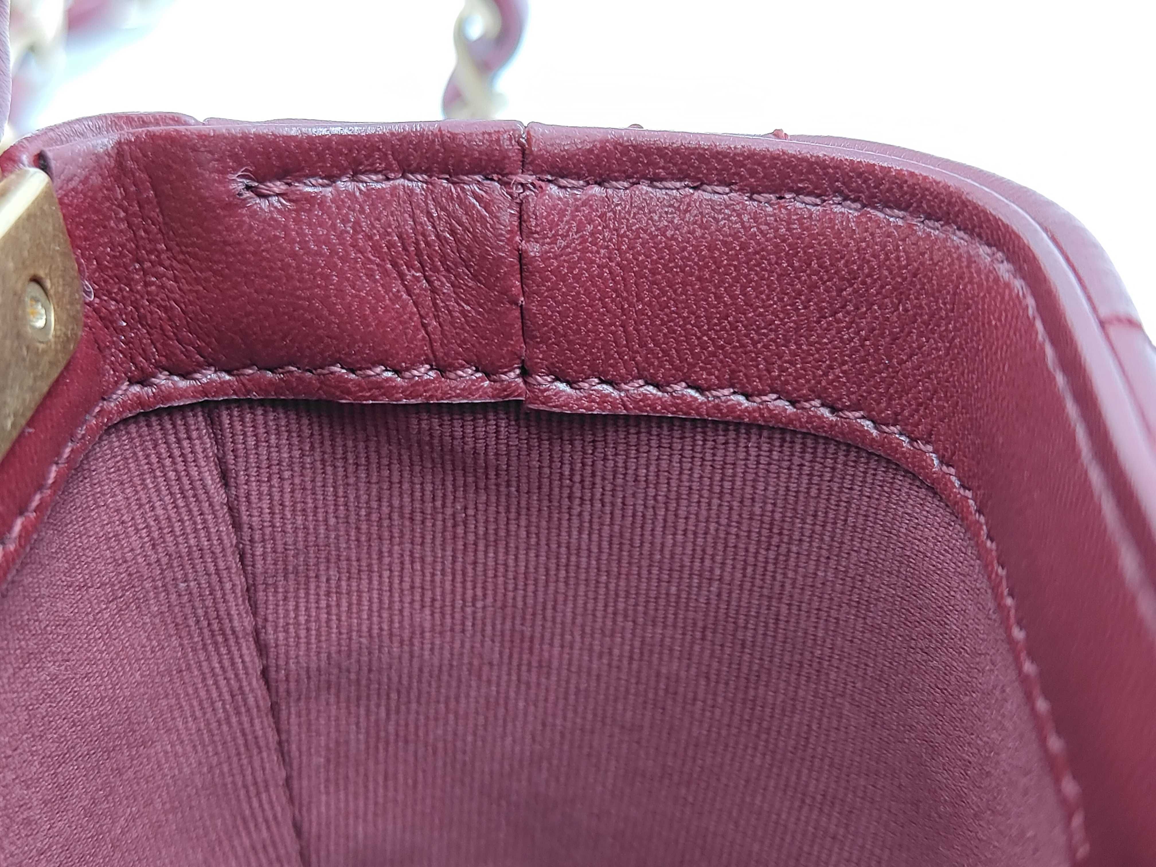 Box Chain Shoulder Bag — view 8