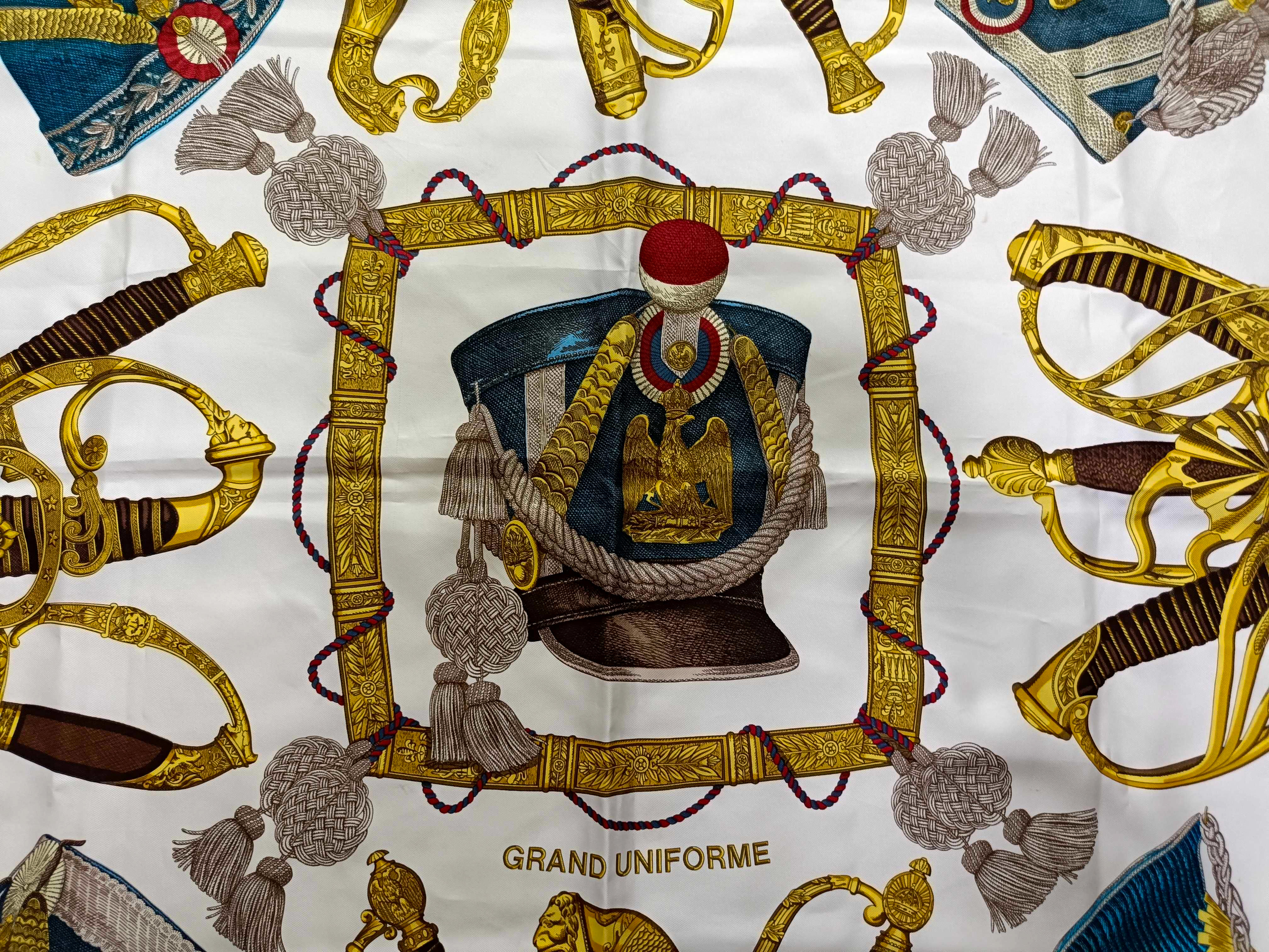 Carre 90 GRAND UNIFORME (Grand Uniform) - A magnificent uniform and other accessories. — view 3