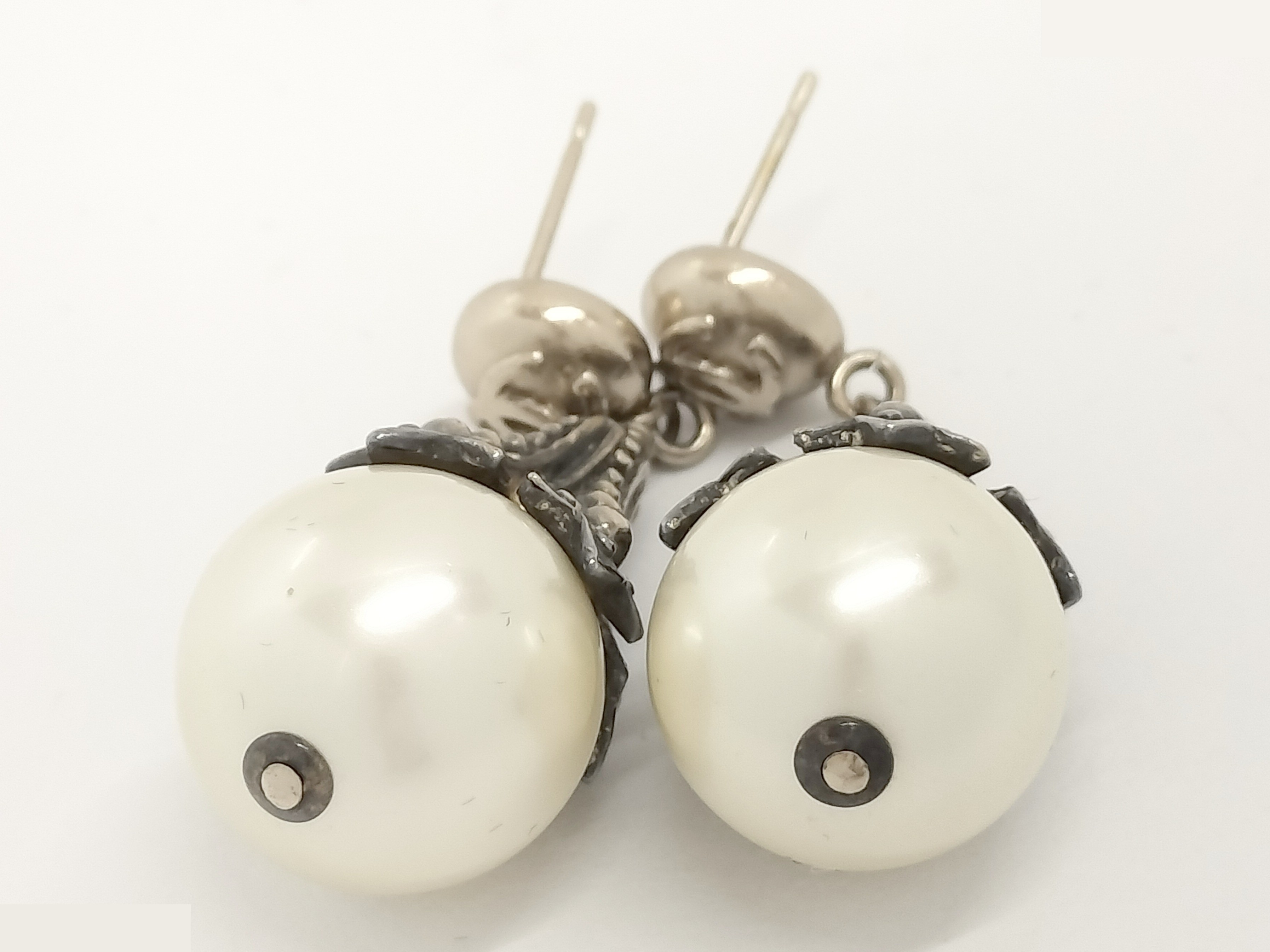 Coco F Pearl Gold Earrings — view 5