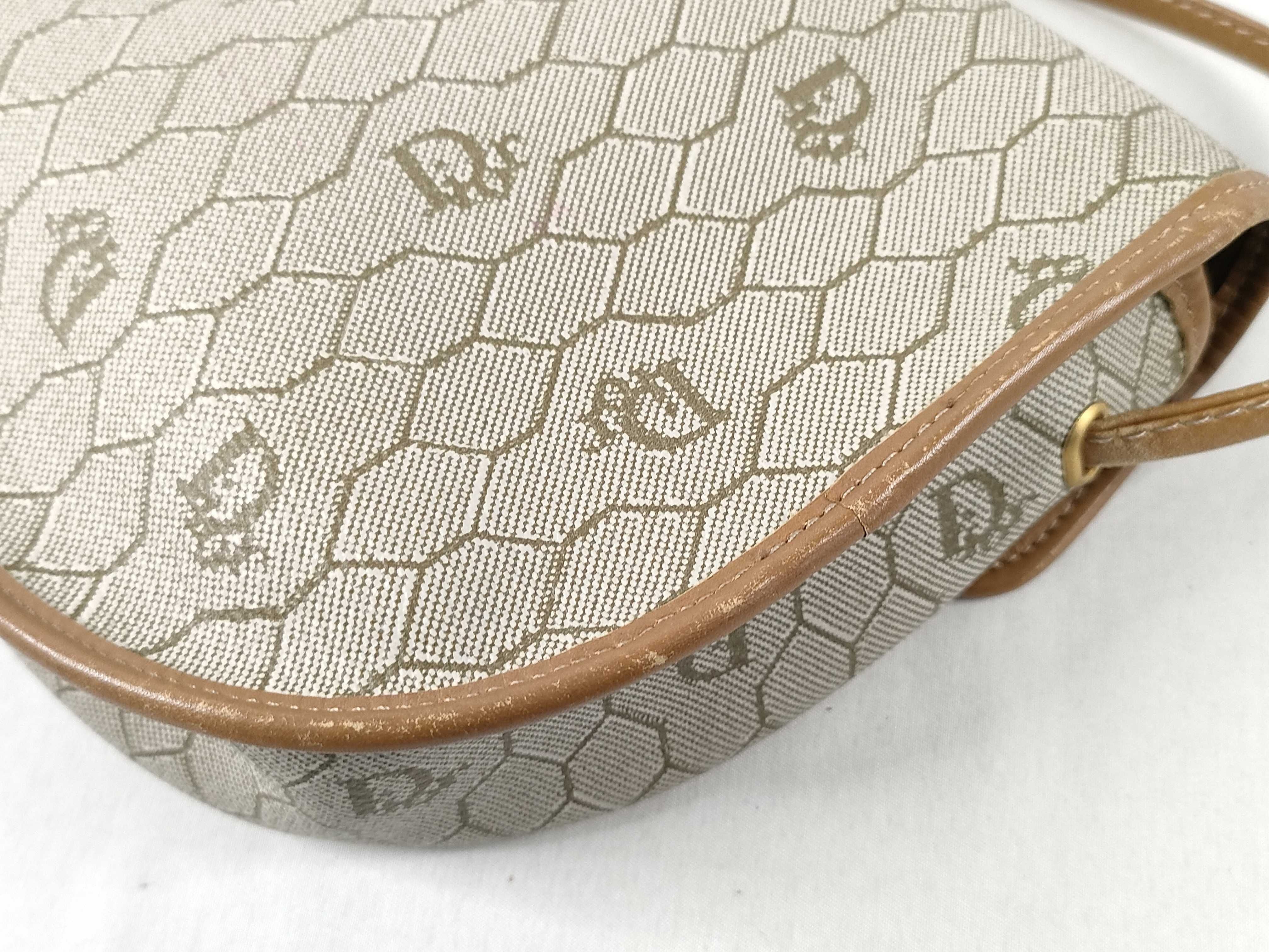 shoulder bag, honeycomb pattern, beige. — view 14