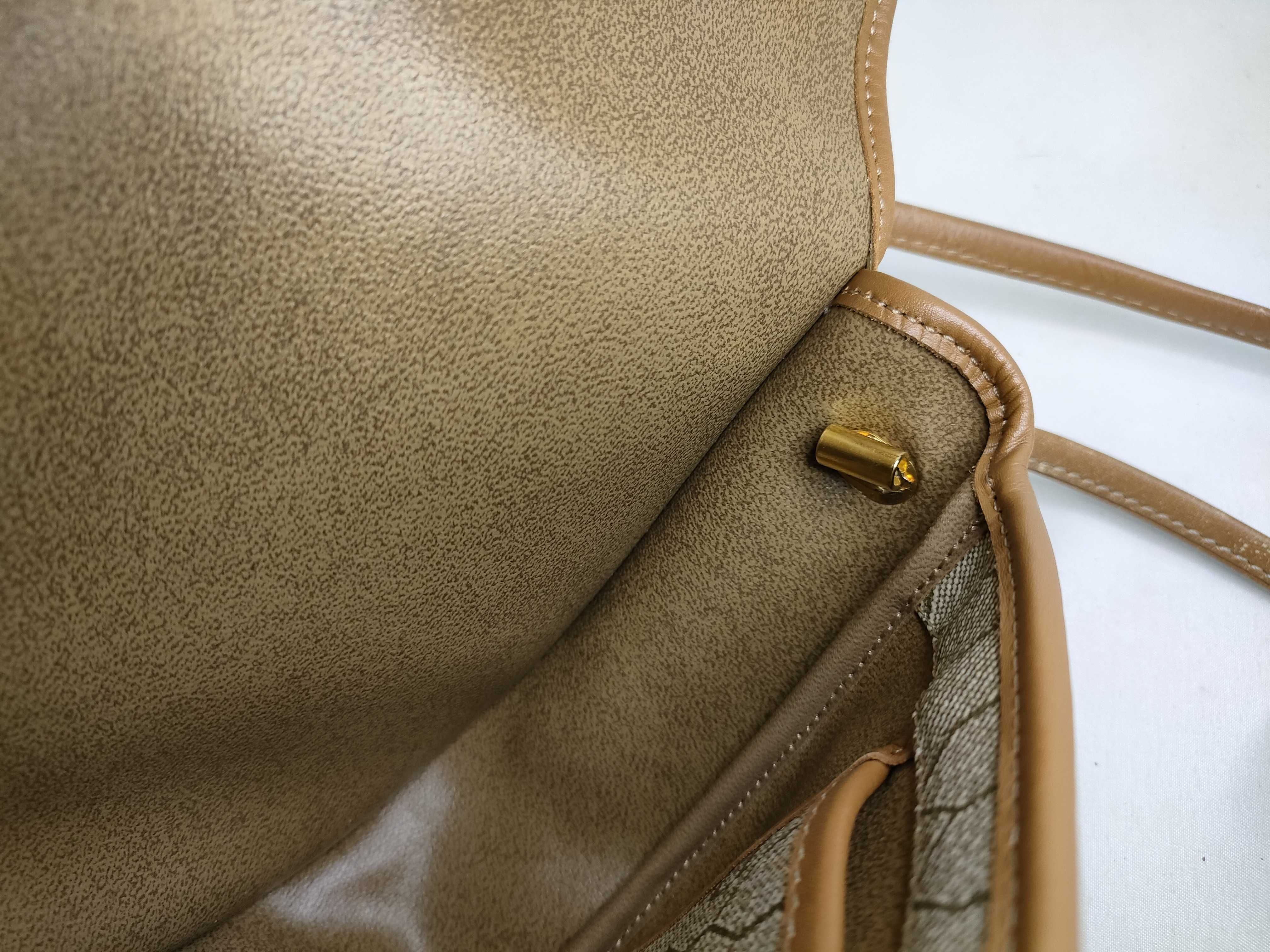 shoulder bag, honeycomb pattern, beige. — view 9