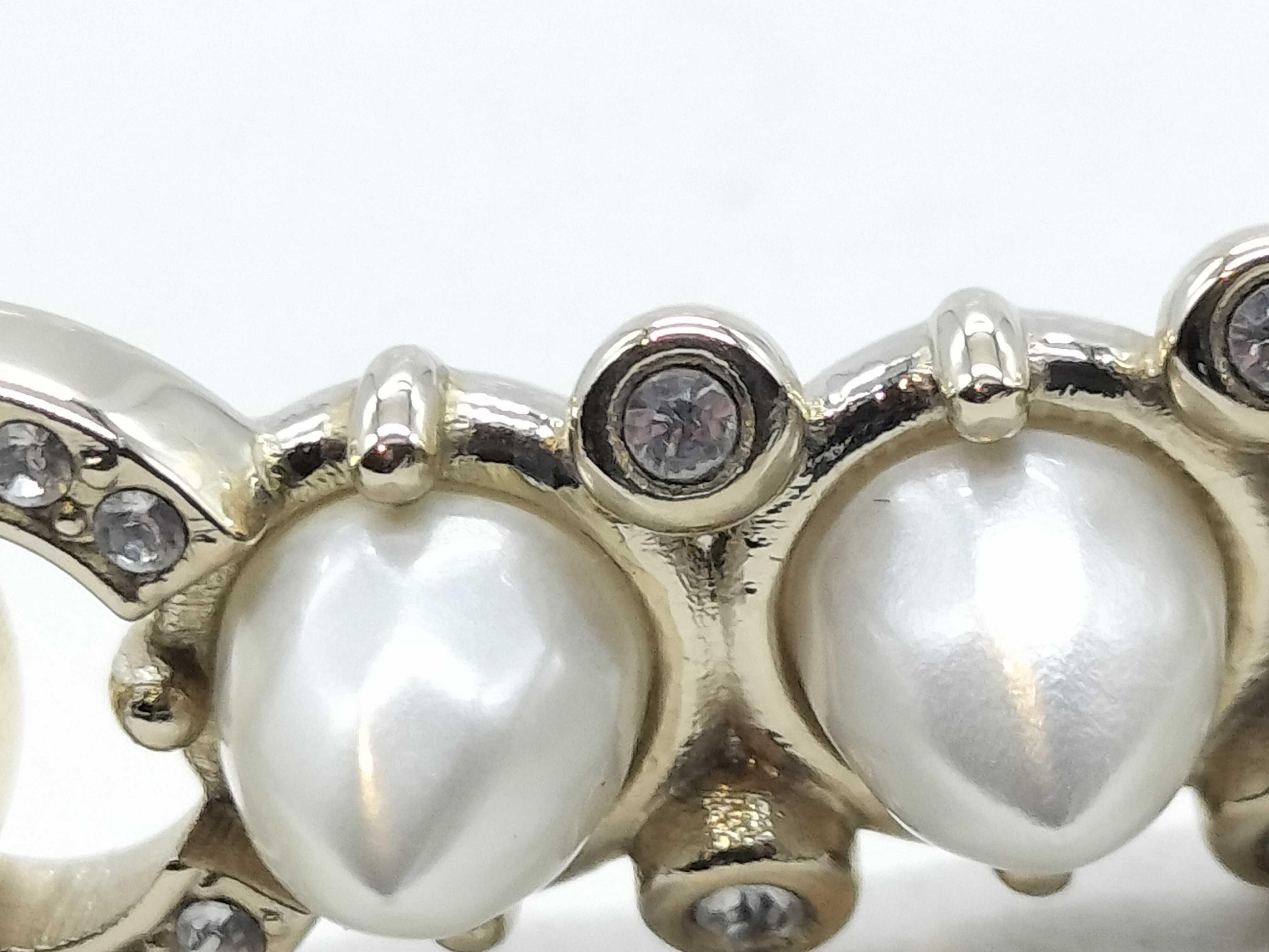 A22C Coco Pearl Stud Choker Necklace — view 3