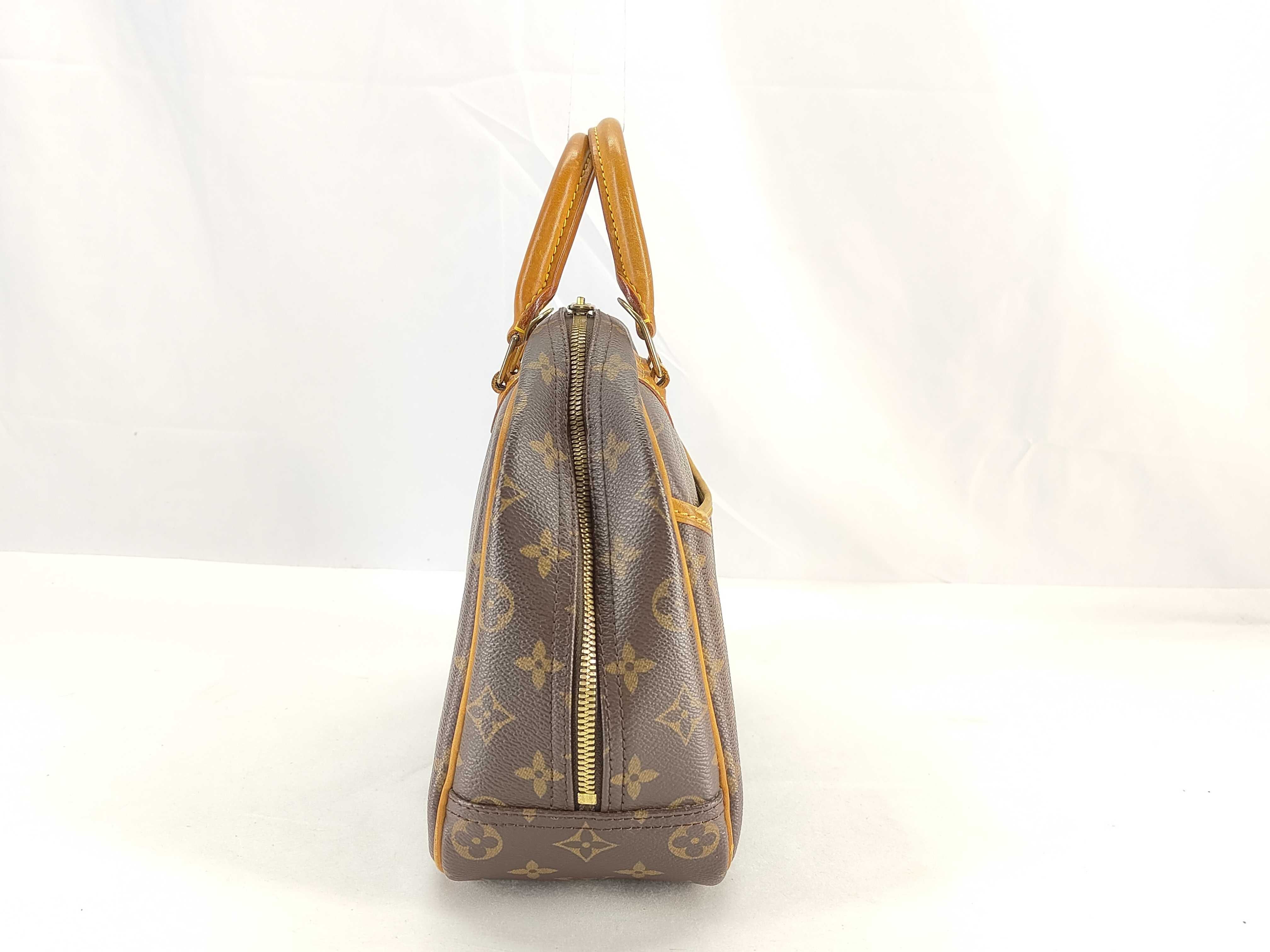 handbag — view 3