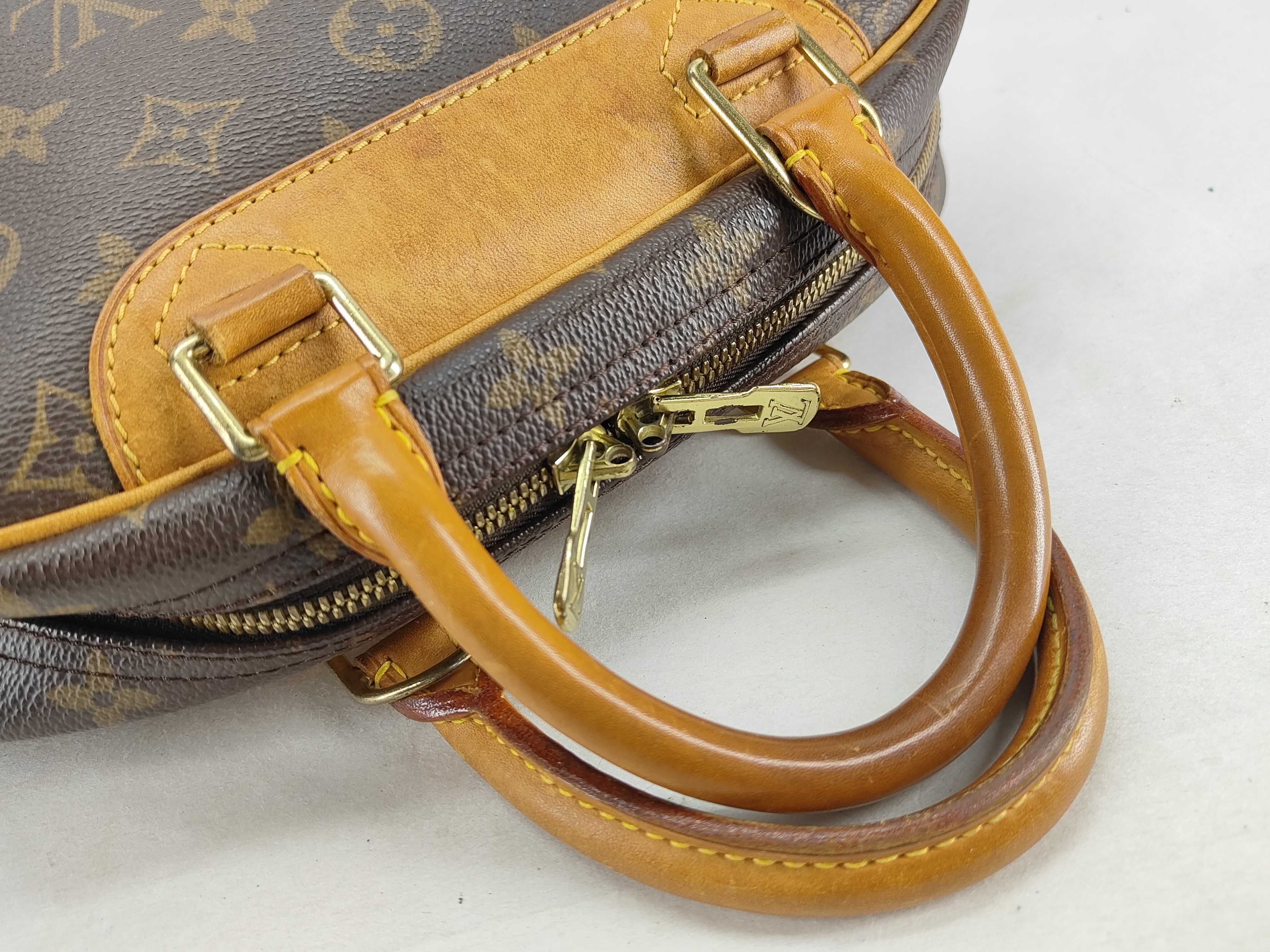 handbag — view 4
