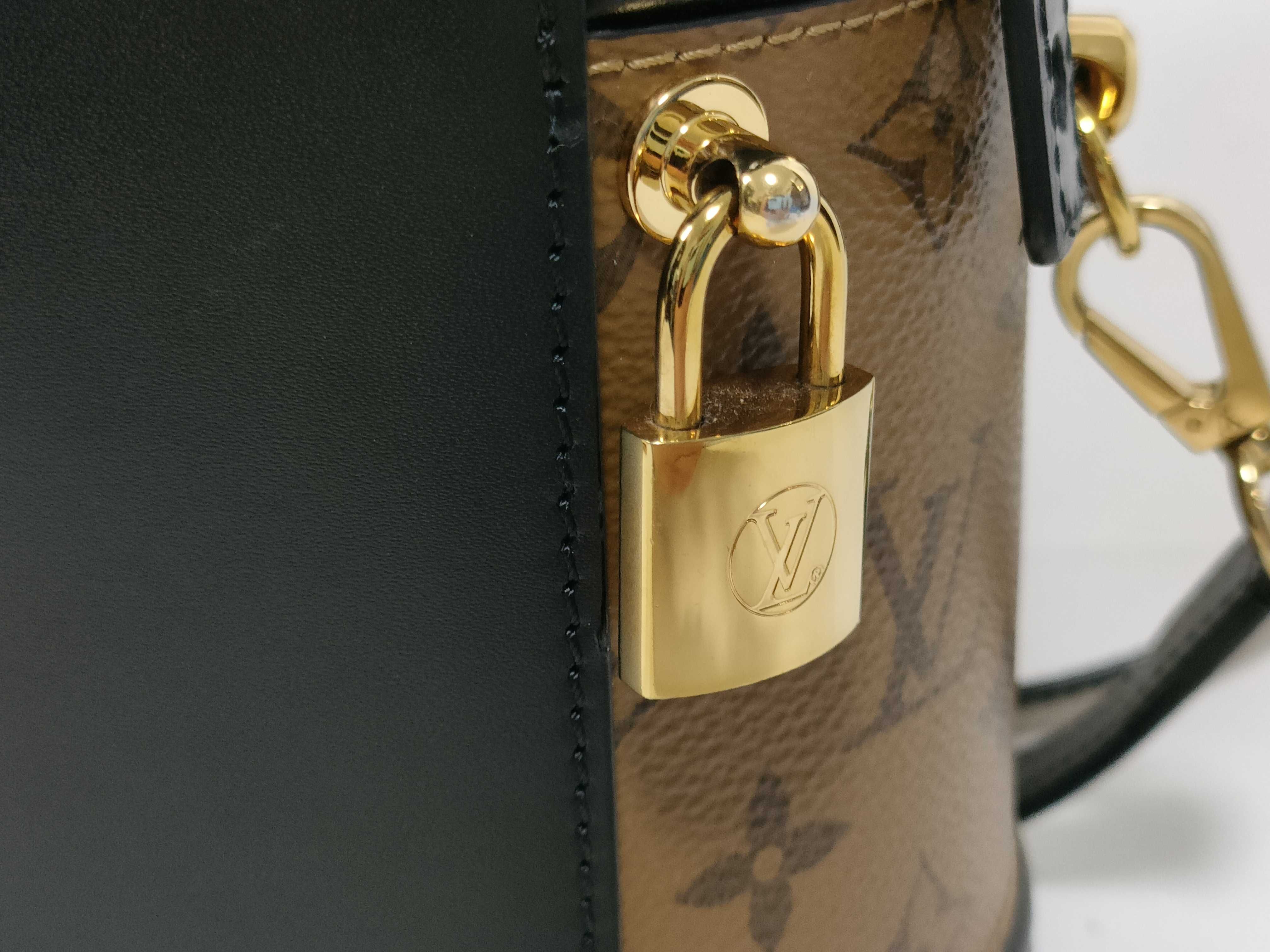 Monogram LV Monogram Reverse Cannes M43986 RFID detected vanity bag — view 3