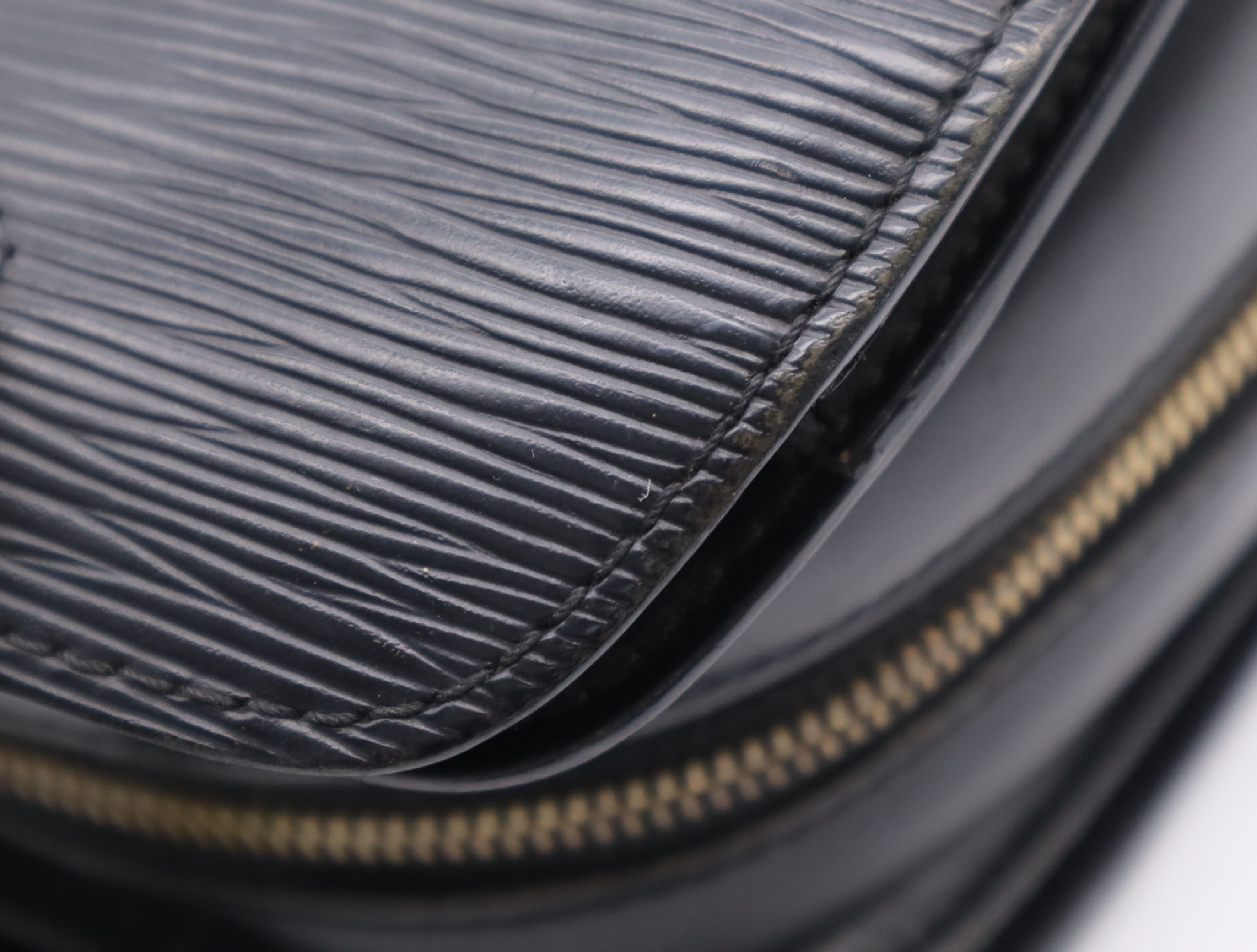 M52052 Pont Neuf Noir Handbag — view 11