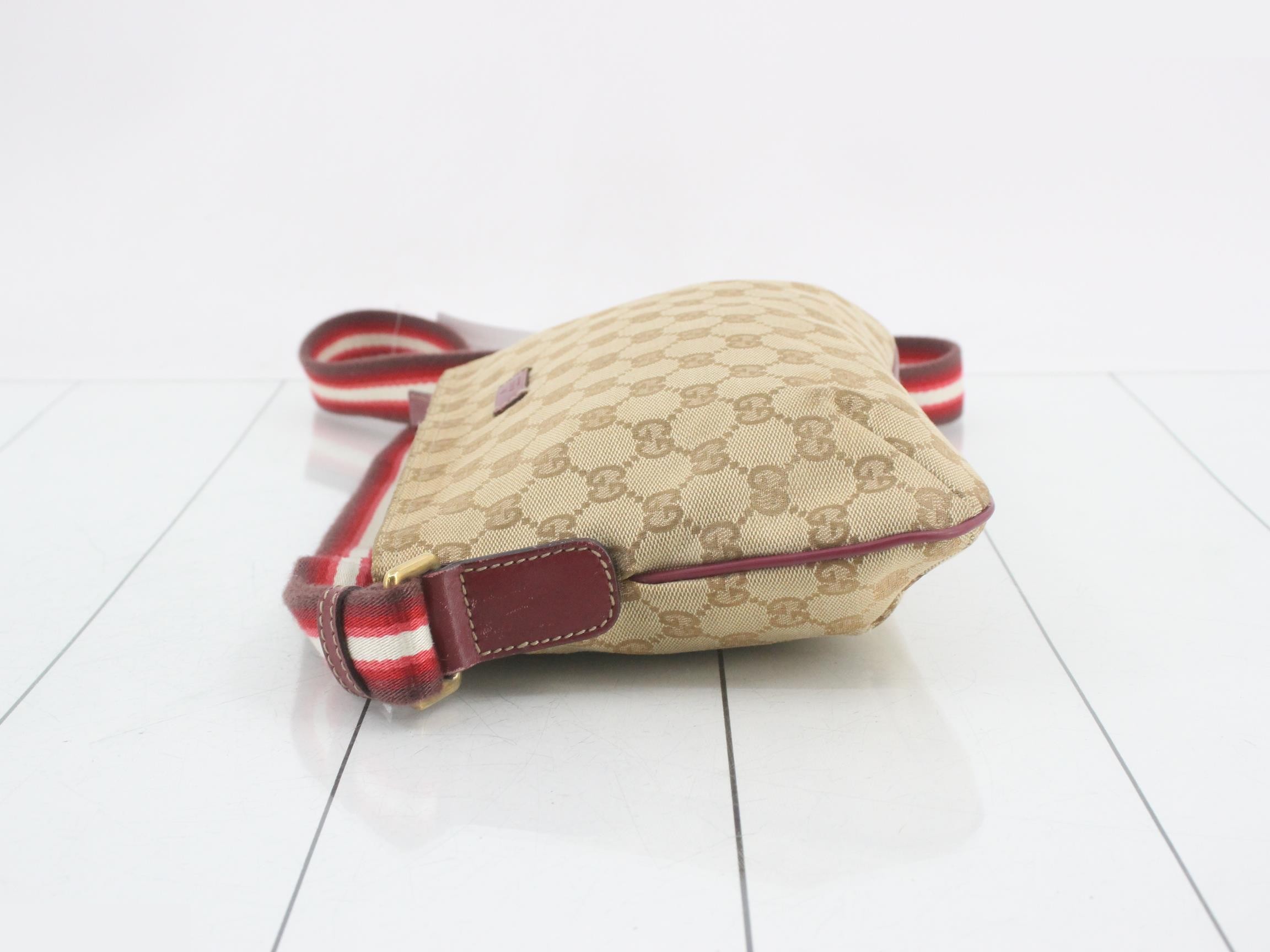 GG Canvas (Bag) - Shoulder Bag — view 4