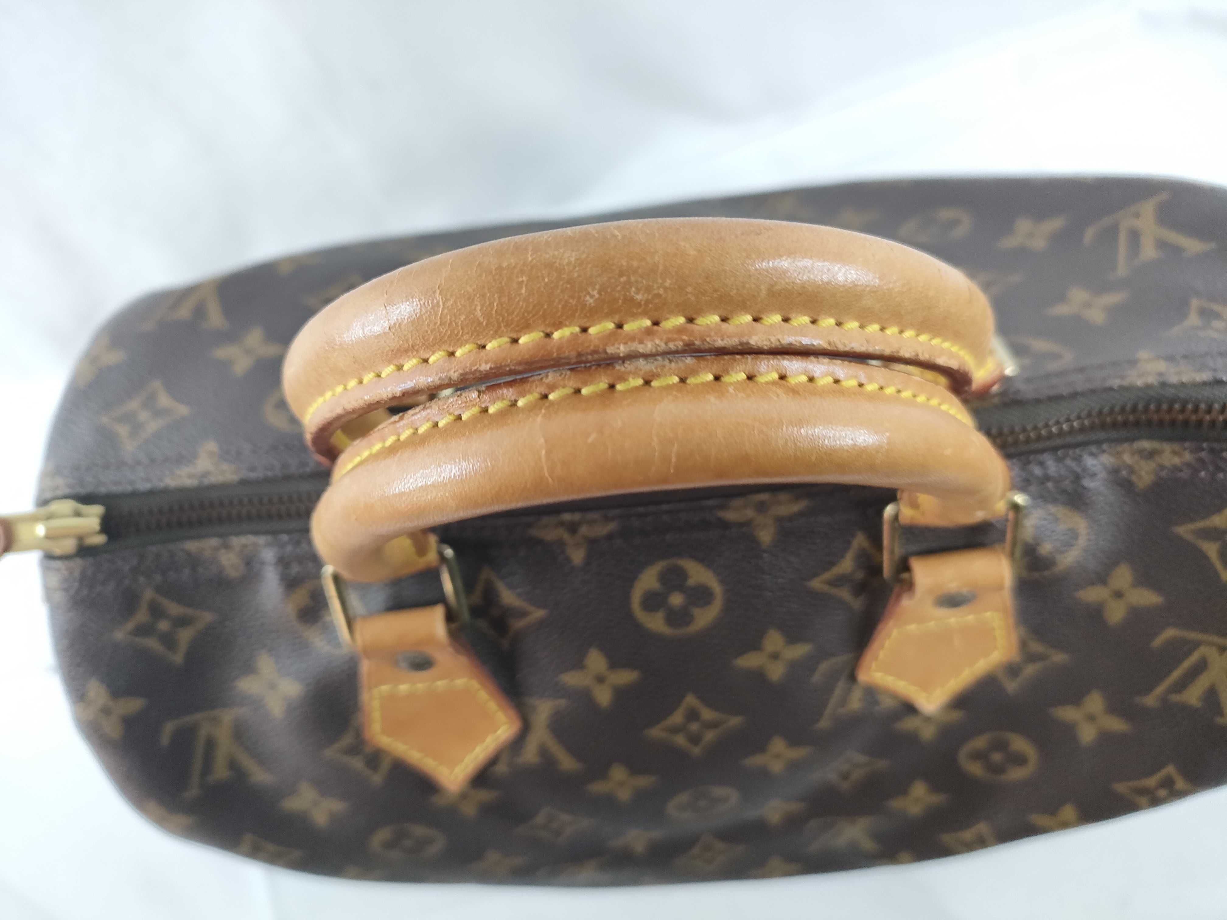 Monogram Speedy Monogram SP0030 B Mold, cracks, pen marks Handbag — view 8