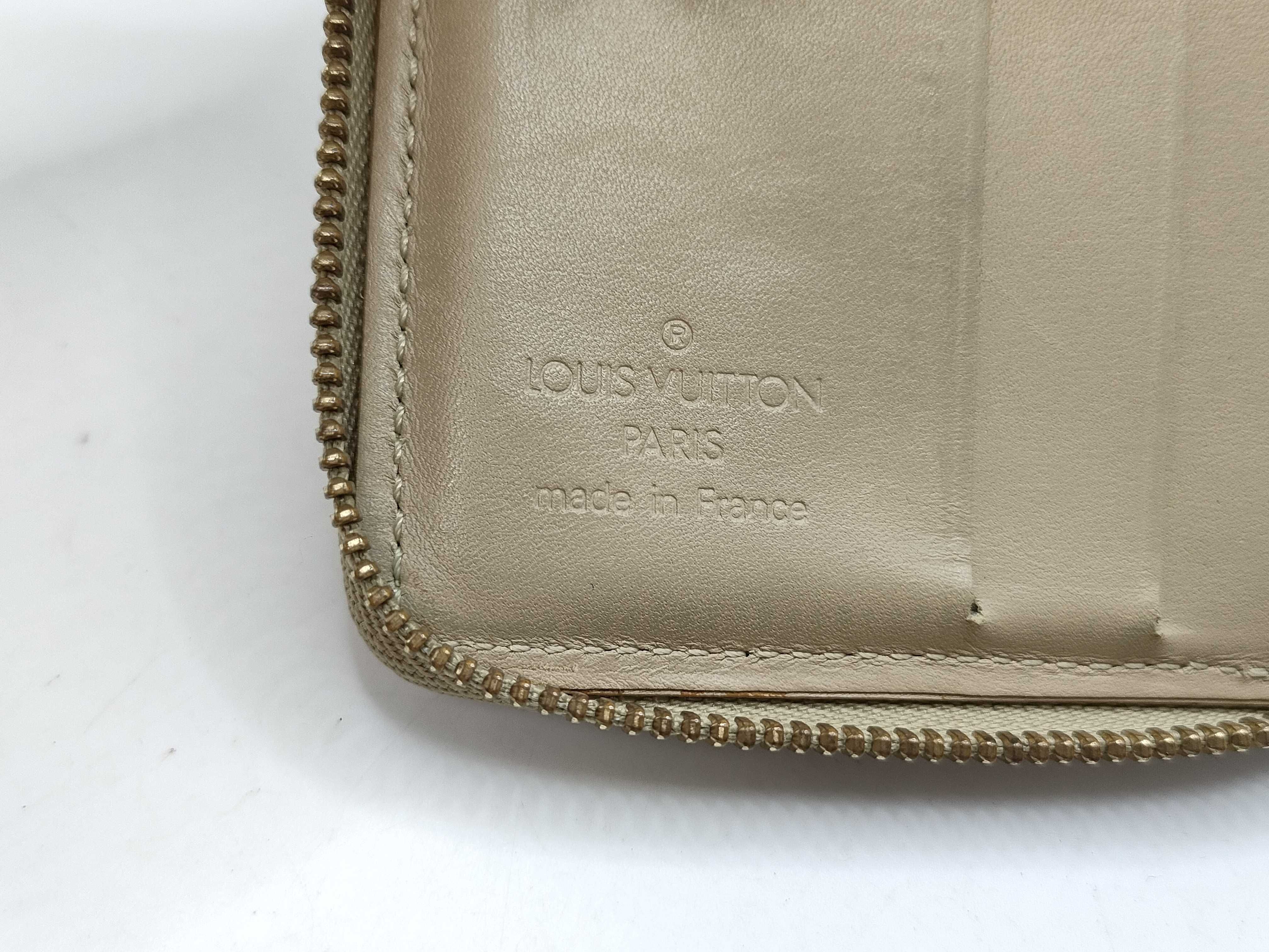 Vernis Round Zipper Bi-fold Wallet — view 10