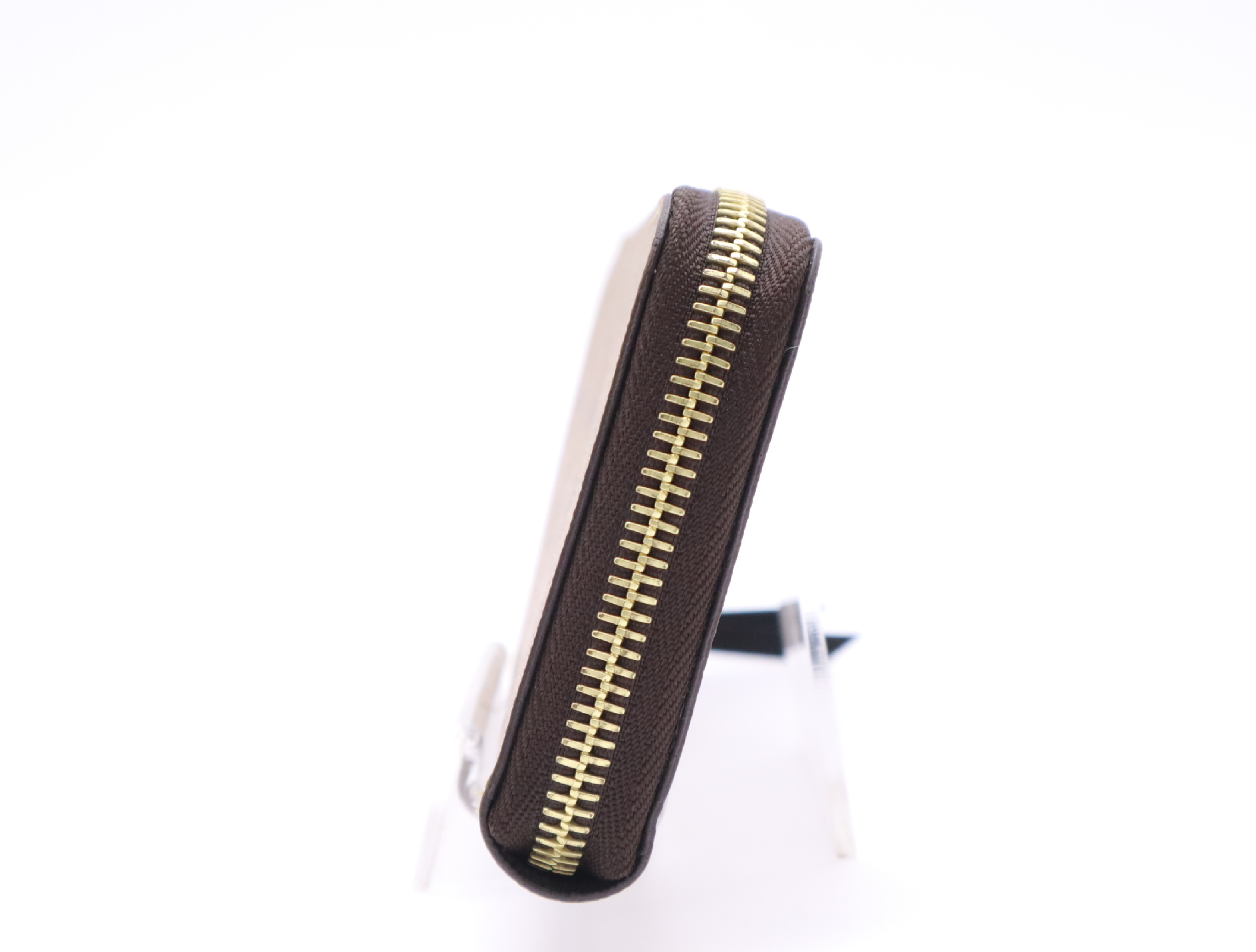 M82336 Reverse Portefeuille Clemence Wallet with Dust Bag, RFID Tested. — view 3