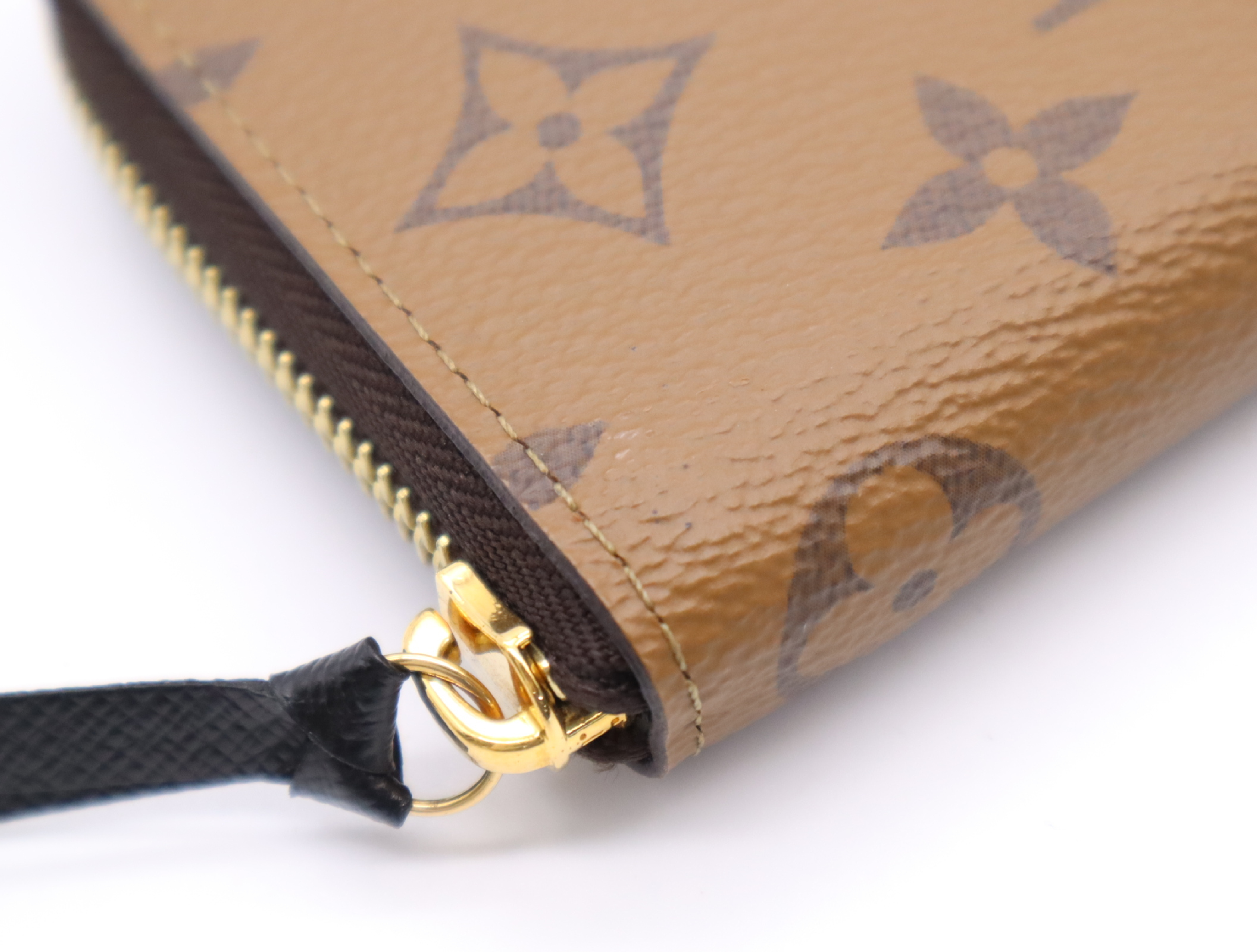 M82336 Reverse Portefeuille Clemence Wallet with Dust Bag, RFID Tested. — view 6