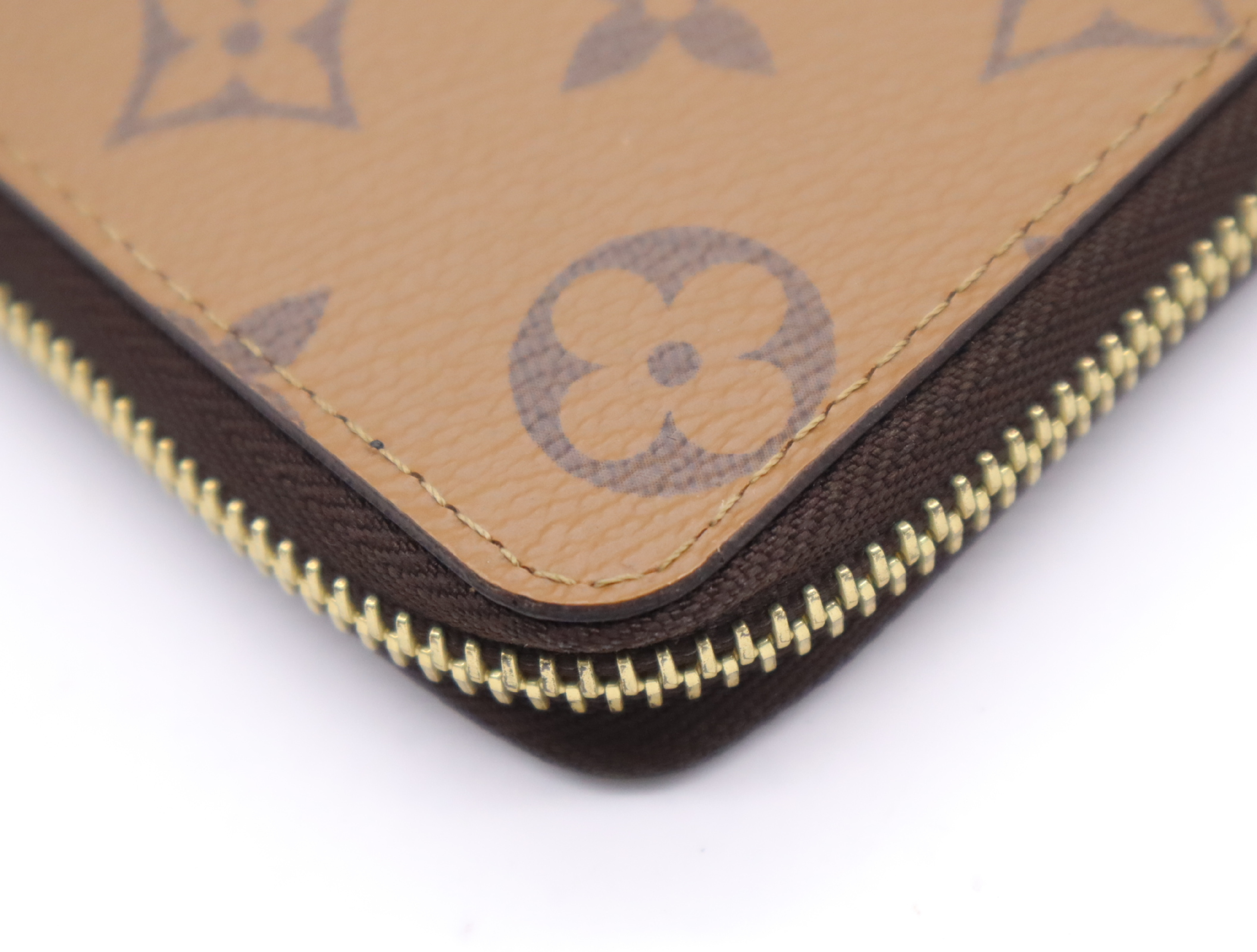 M82336 Reverse Portefeuille Clemence Wallet with Dust Bag, RFID Tested. — view 8