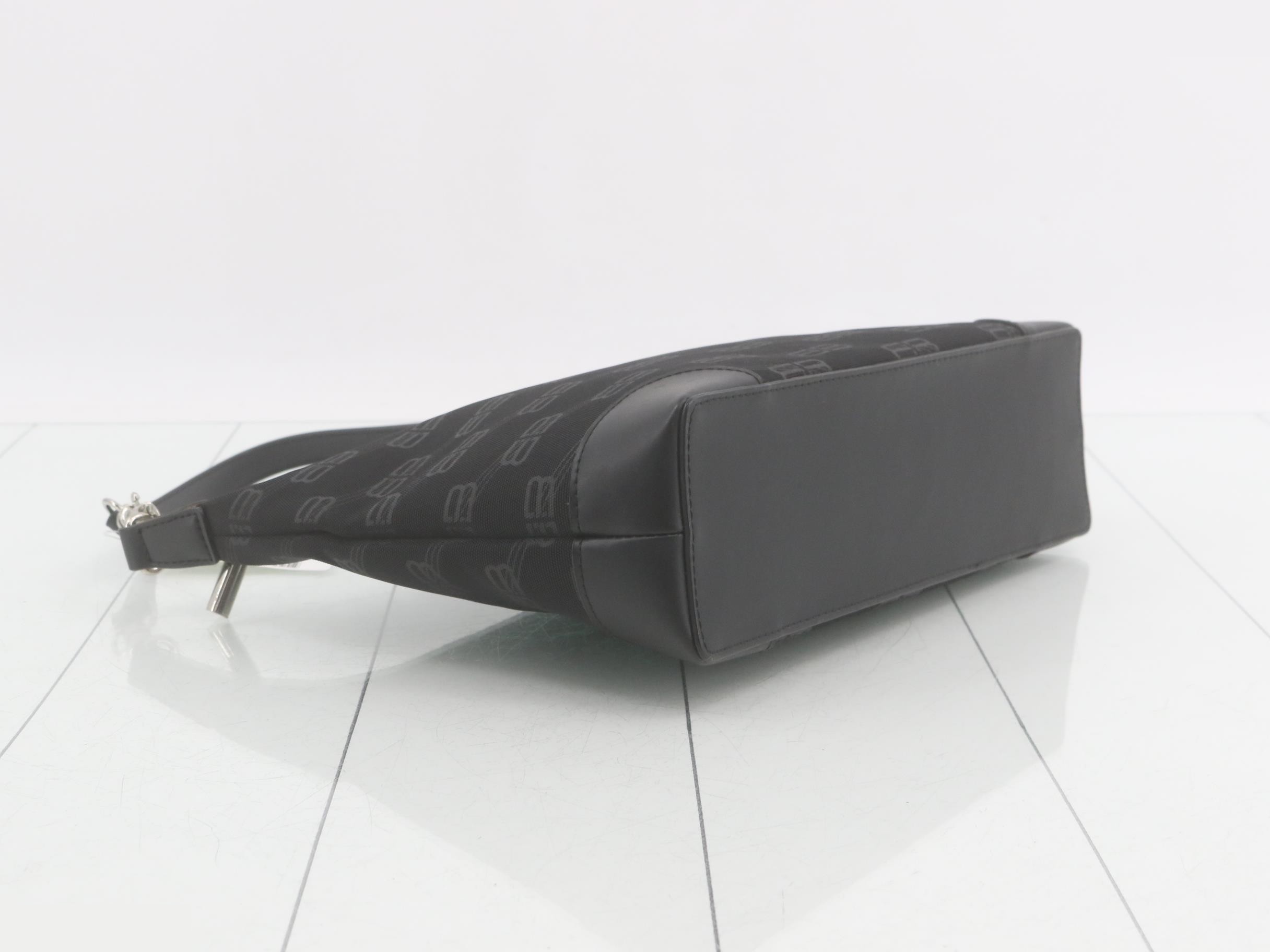 One-shoulder — view 5