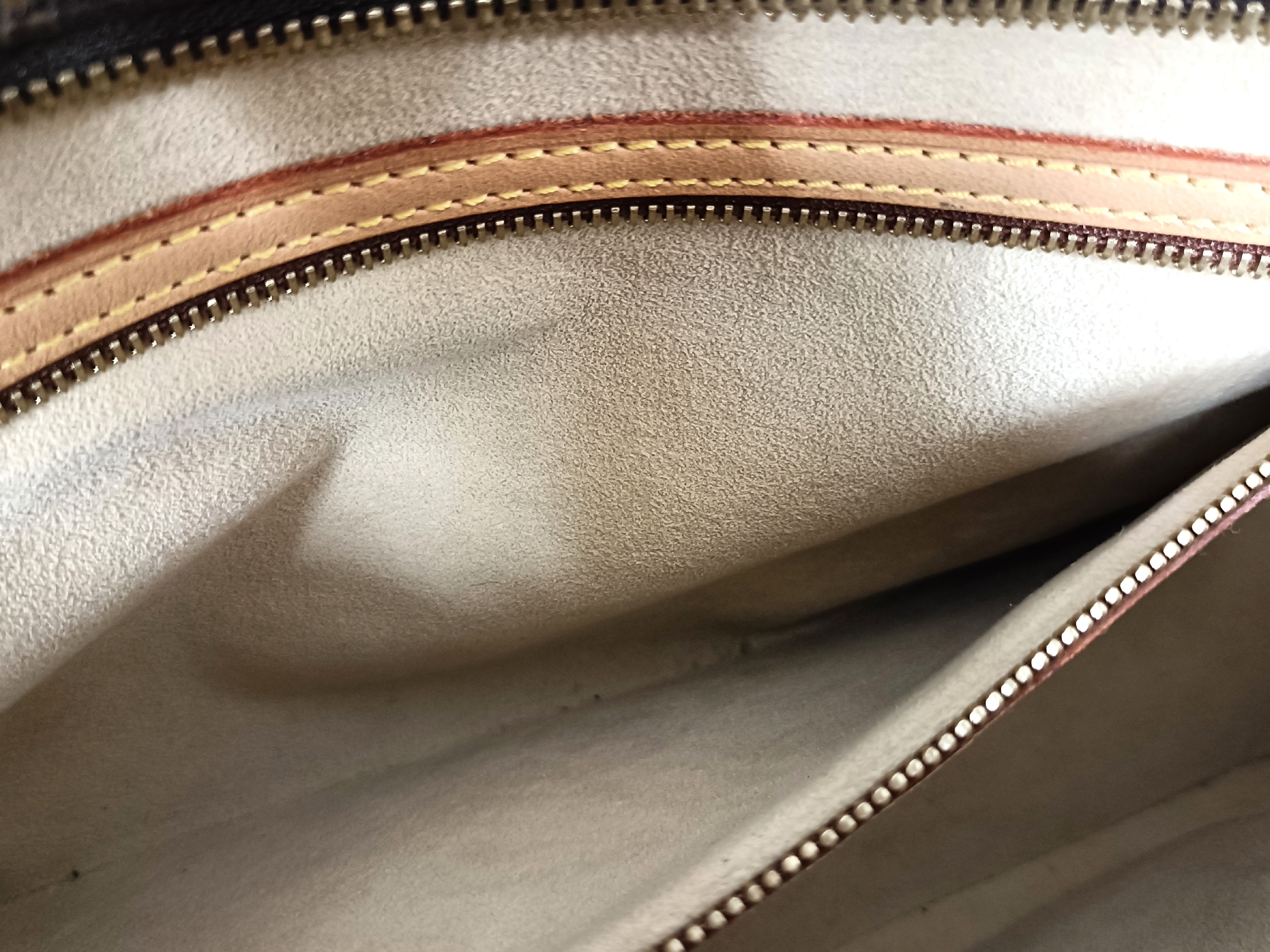 Monogram Vuitton Monogram Cite GM M51181 Shoulder Bag — view 12