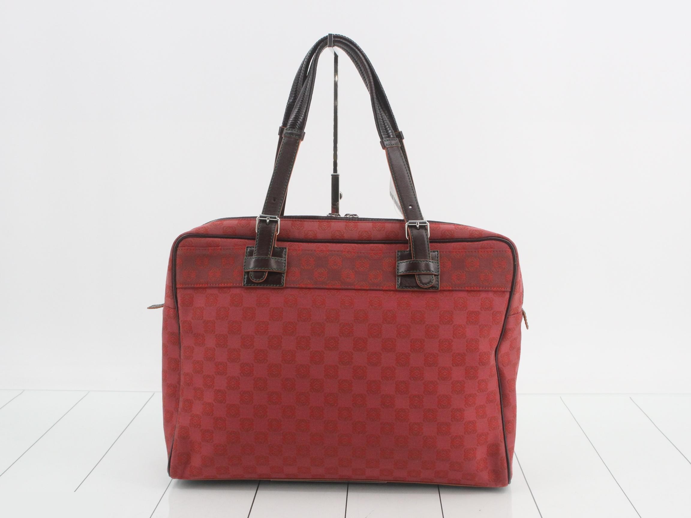Hand Anagram Red Canvas — view 2