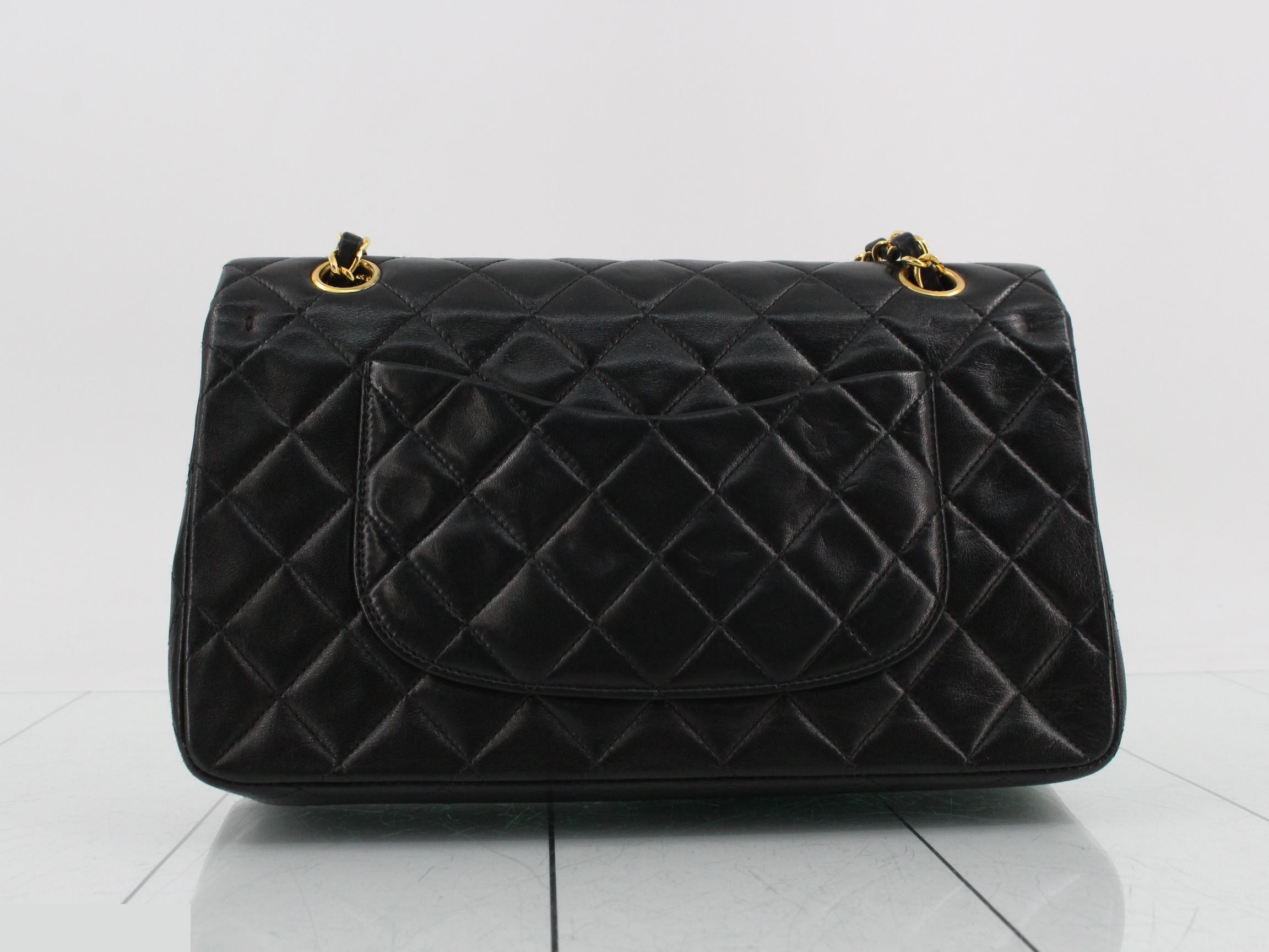 Double flap 25 lambskin chain shoulder bag, with sticker and card. — view 2