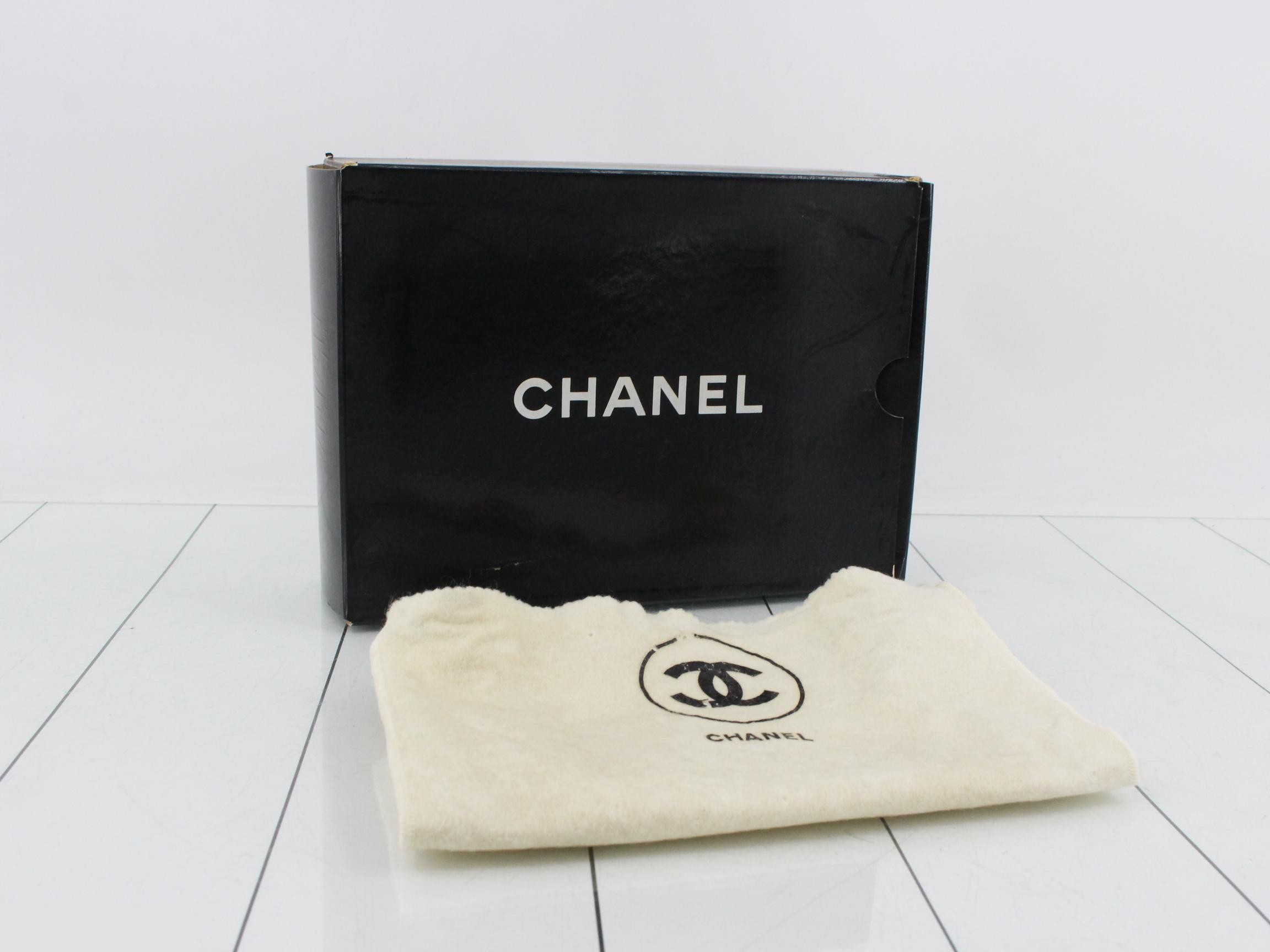 Double flap 25 lambskin chain shoulder bag, with sticker and card. — view 7