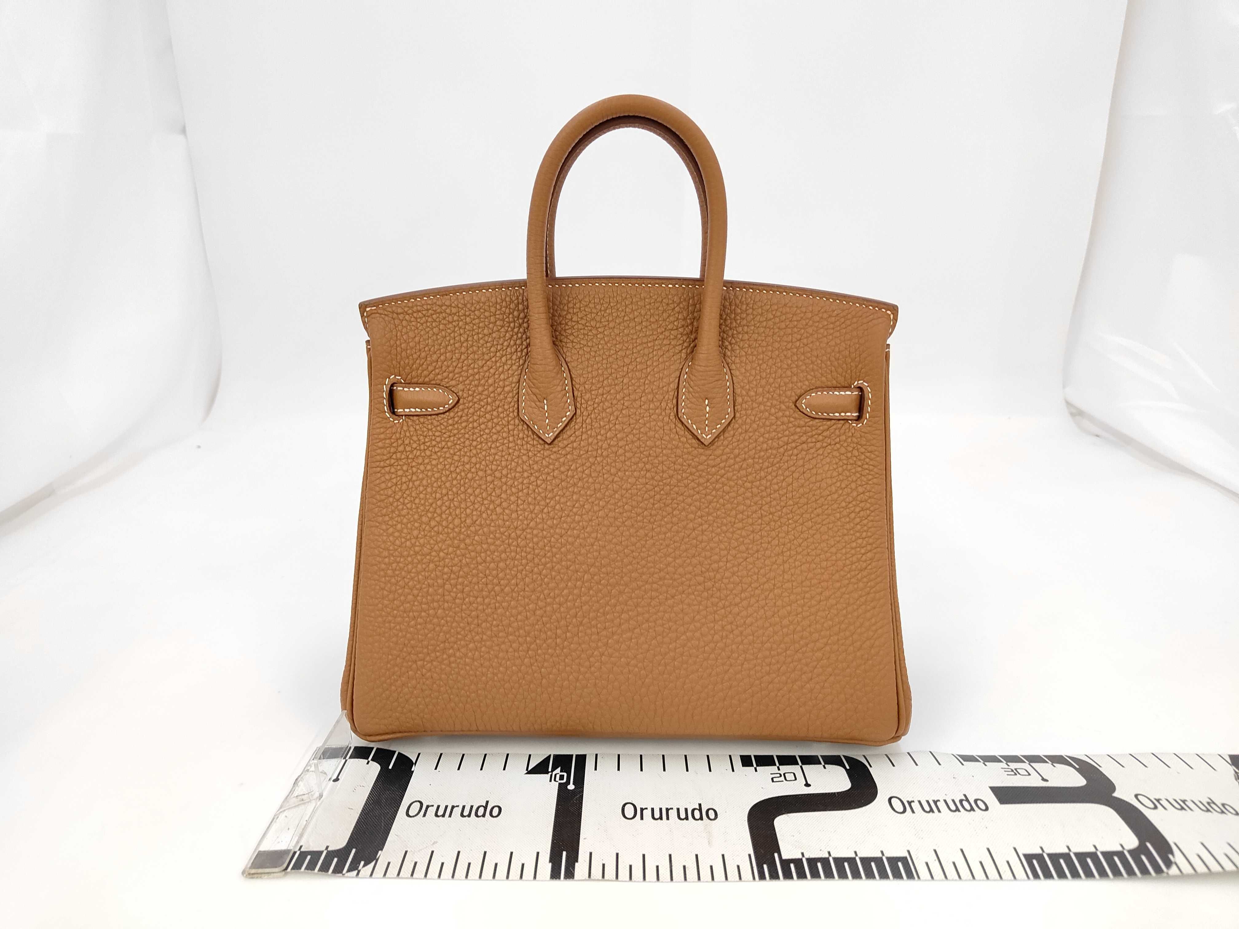 Birkin 25 Gold Togo Leather Silver Hardware G Stamp Handbag — view 2
