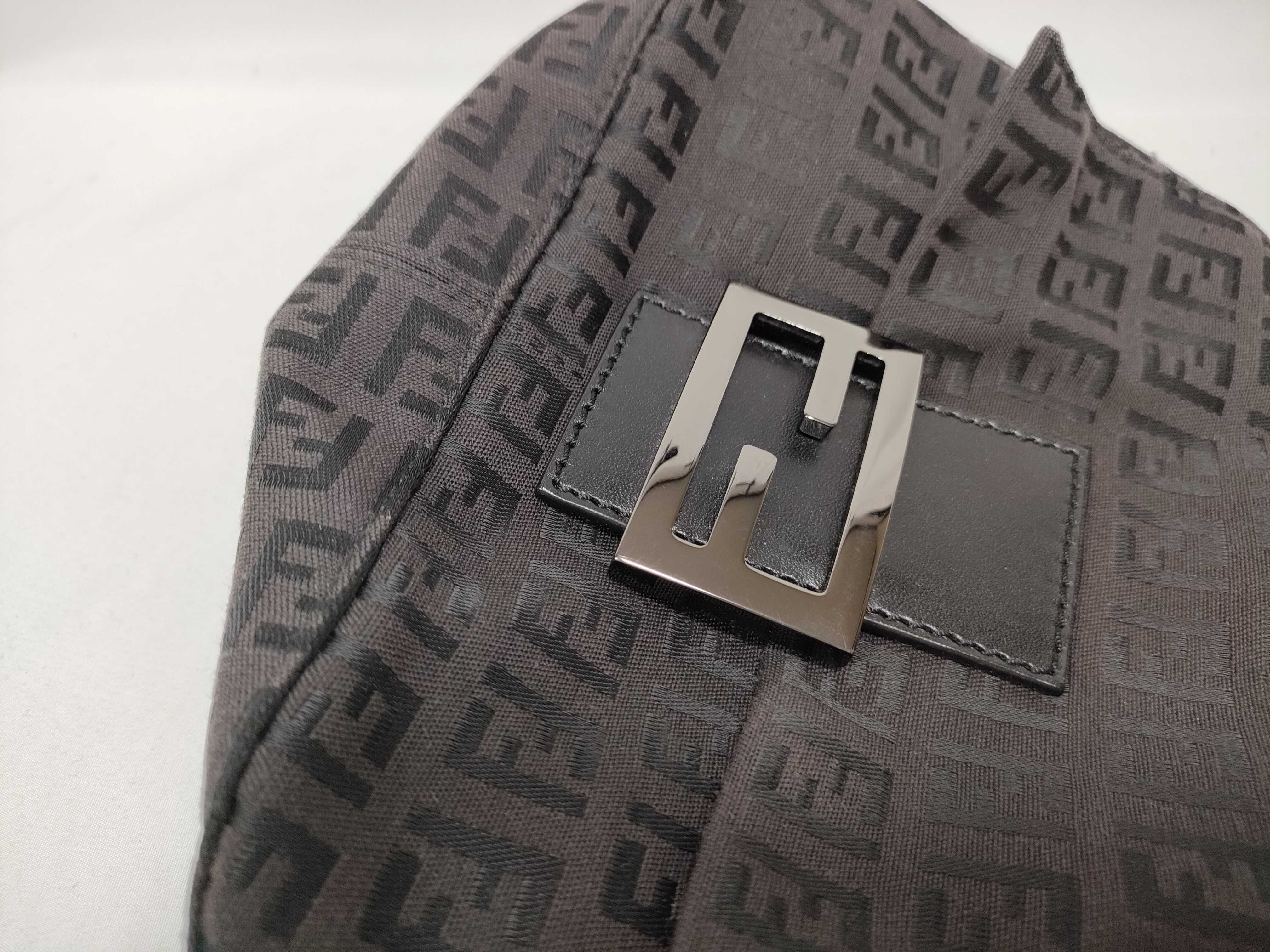 Mamma Bucket Zucchino Shoulder Bag — view 4