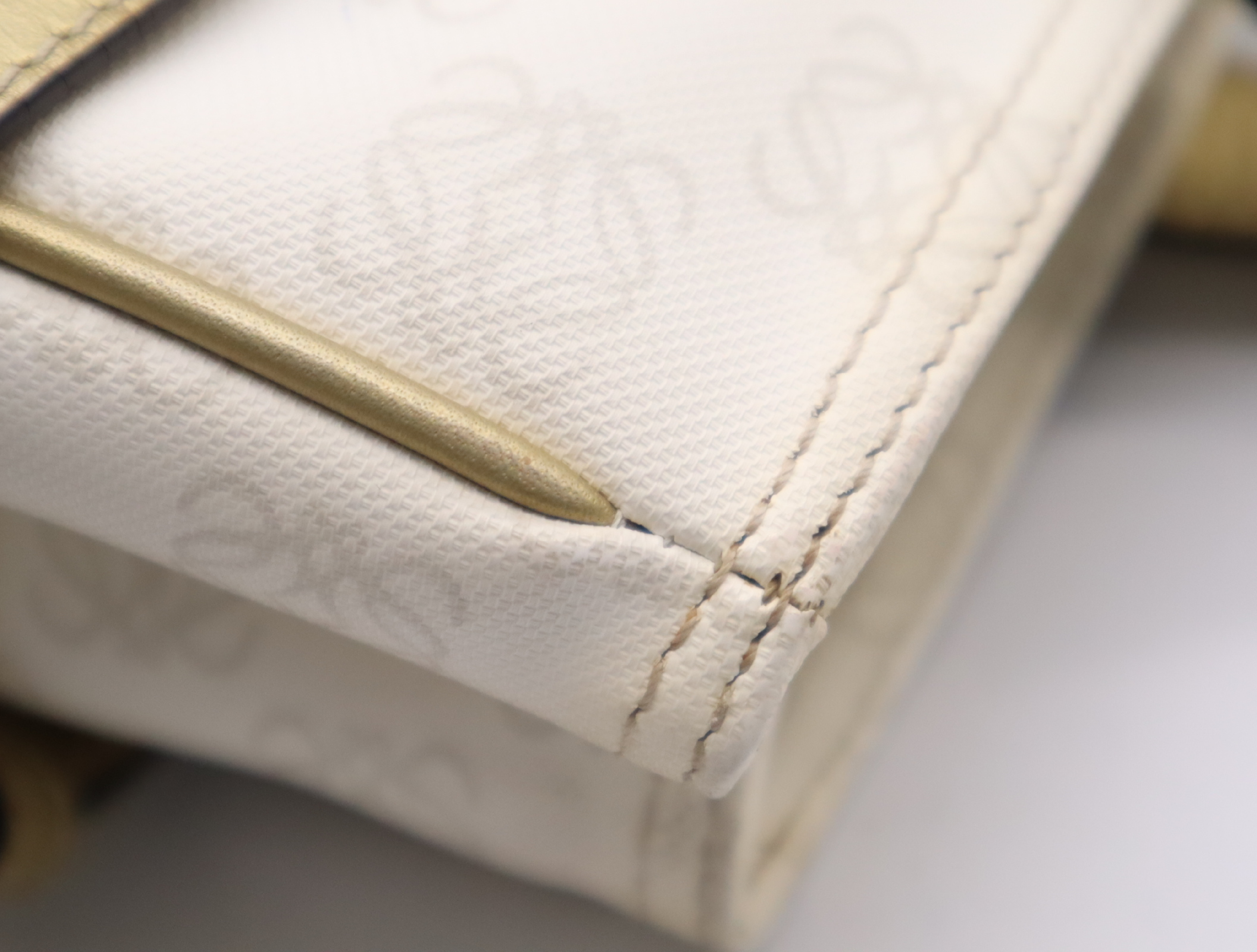 PVC x Leather Handbag, White, Gold Hardware, Tote Bag — view 8