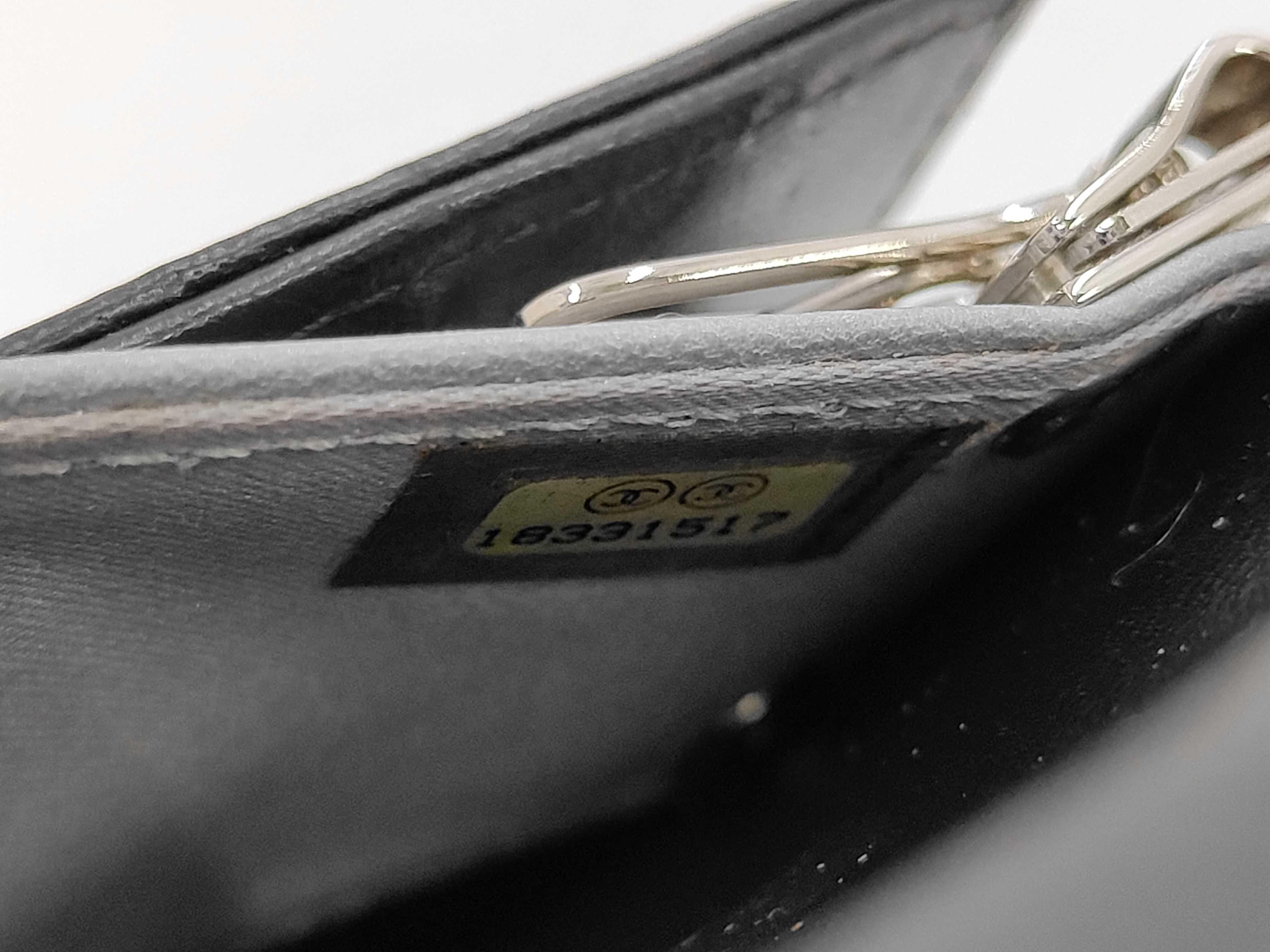 Camellia Lambskin 6-Key Holder 17303683 Black — view 8
