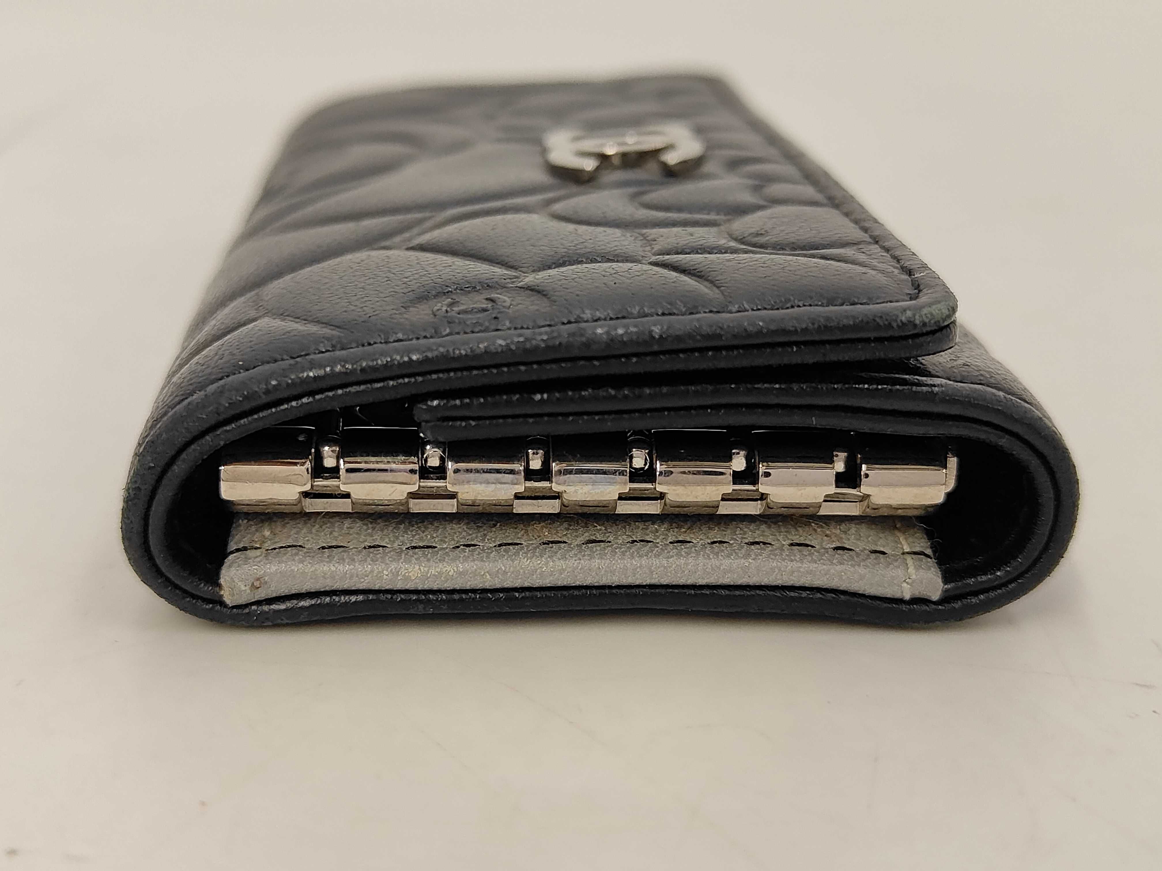 Camellia Lambskin 6-Key Holder 17303683 Black — view 9