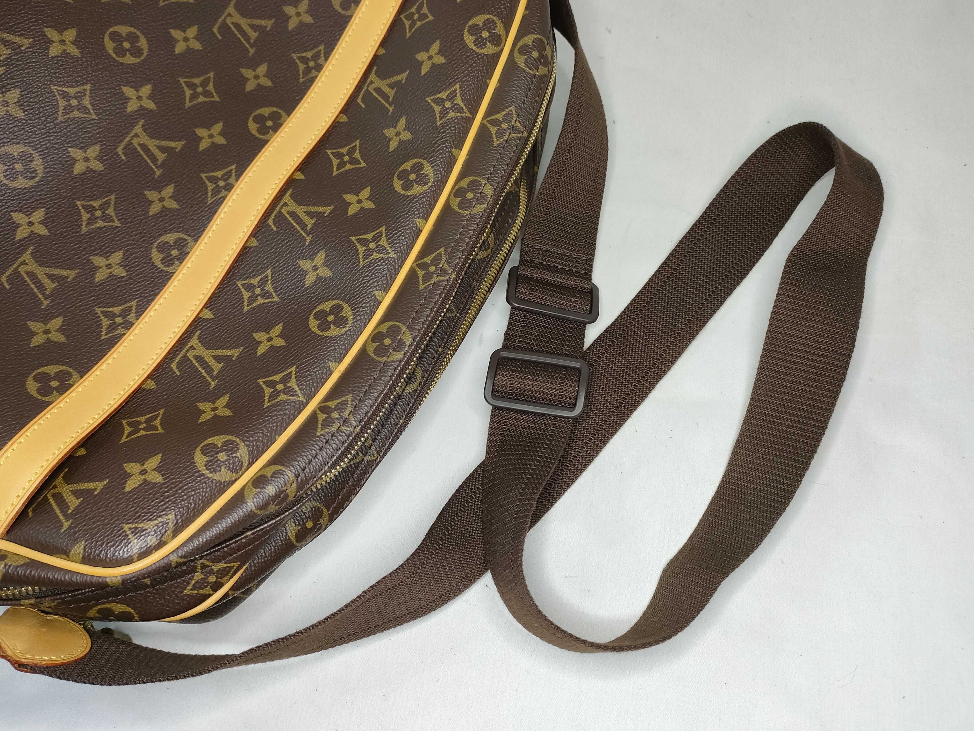 Monogram Reporter GM M45252 Shoulder Bag — view 3