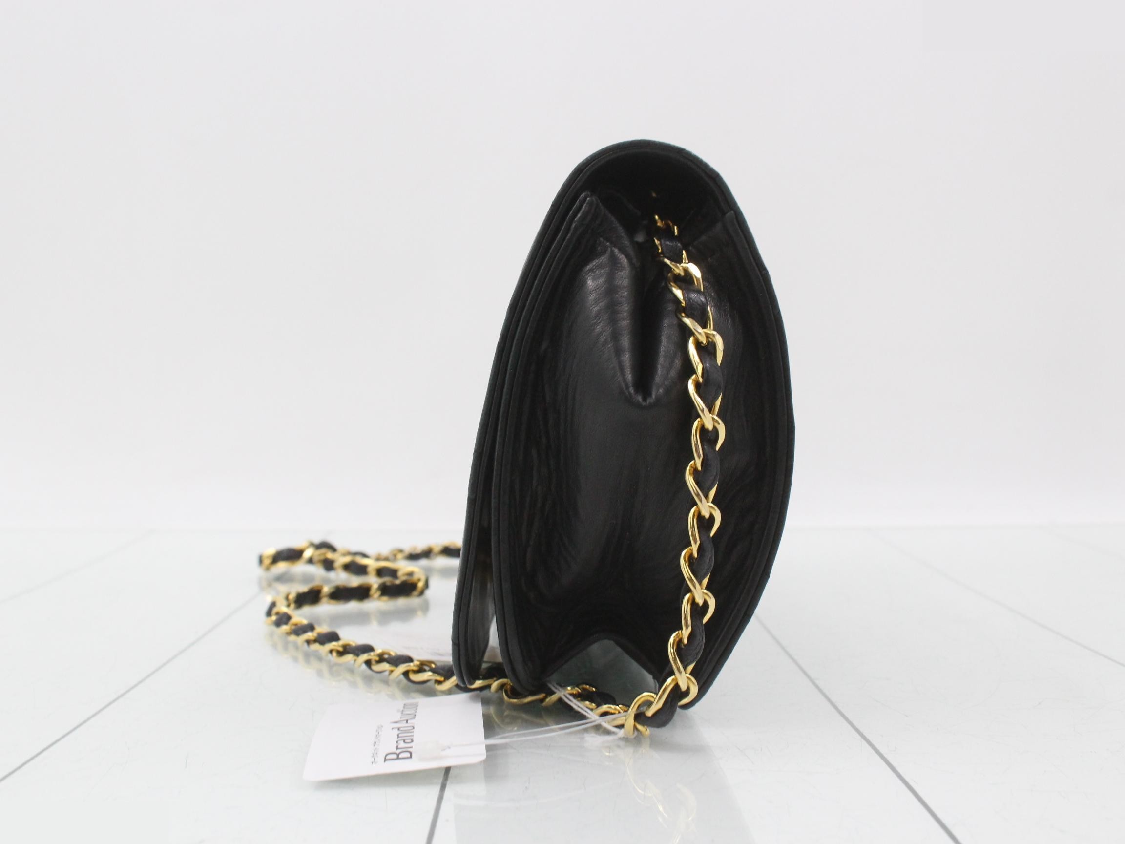 Matelassé Shoulder Bag — view 3