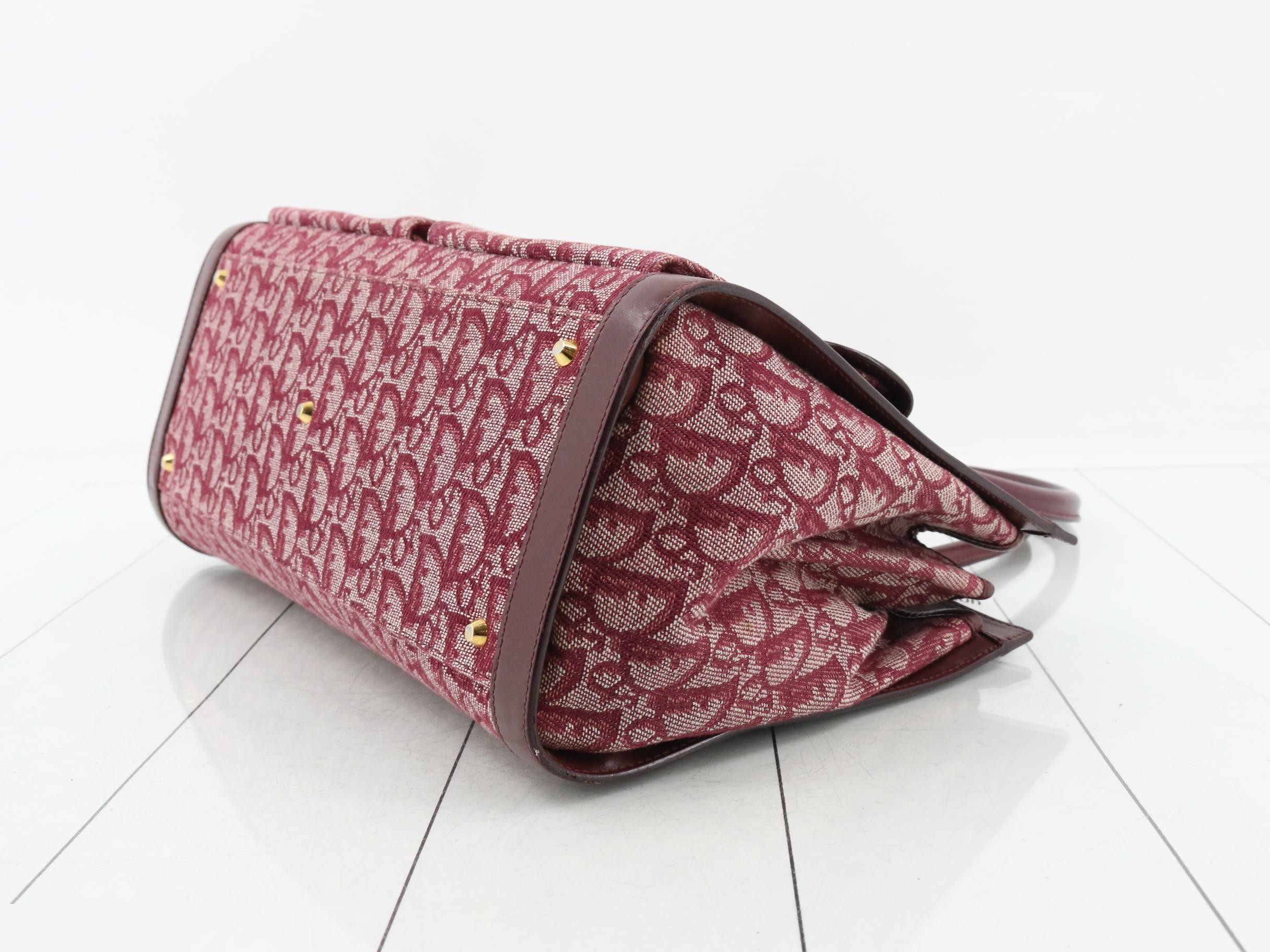 Trotter (bag) - Shoulder bag - Bordeaux — view 6