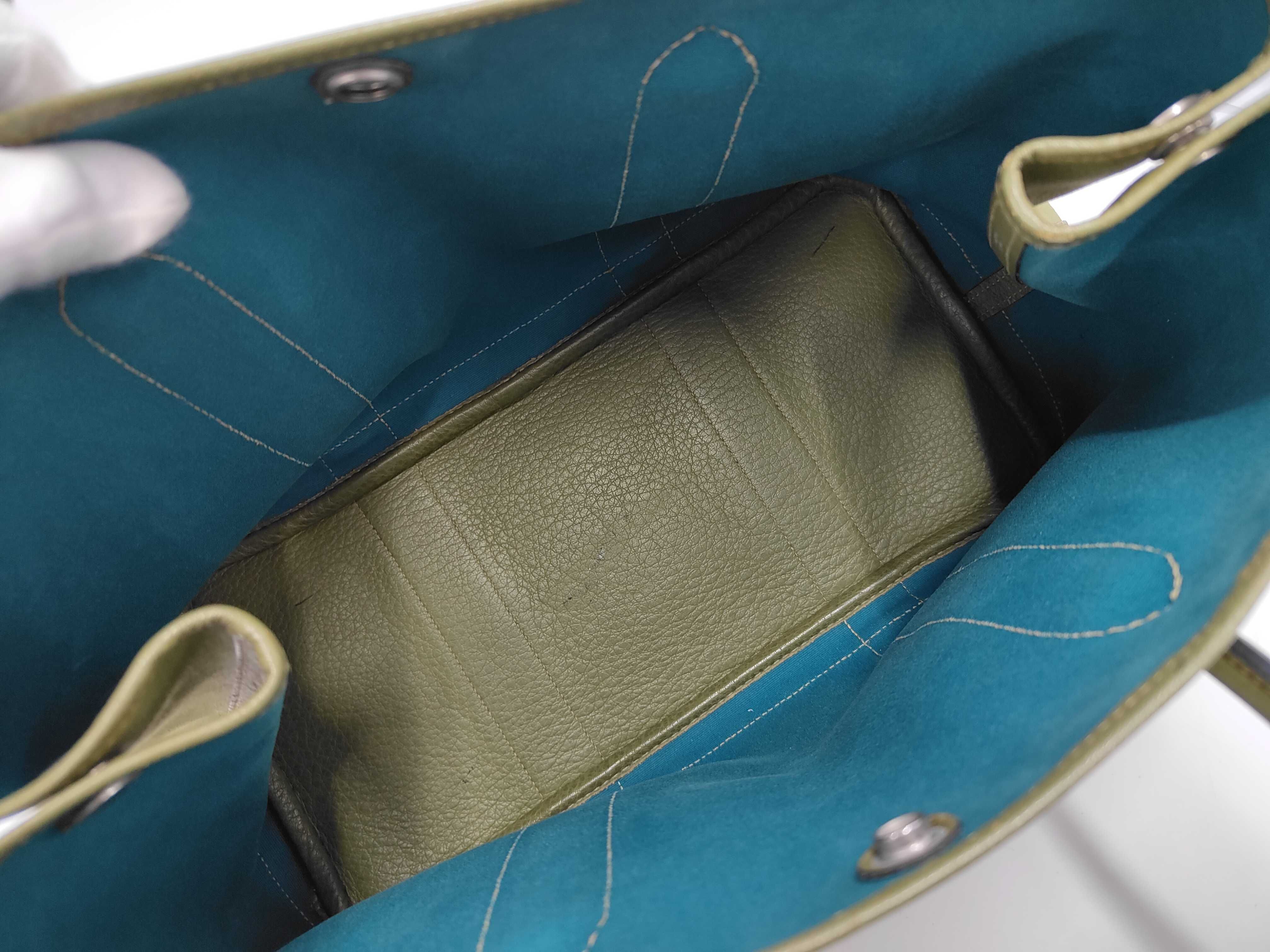 Garden Party 36 Anise Green Tote Bag — view 9