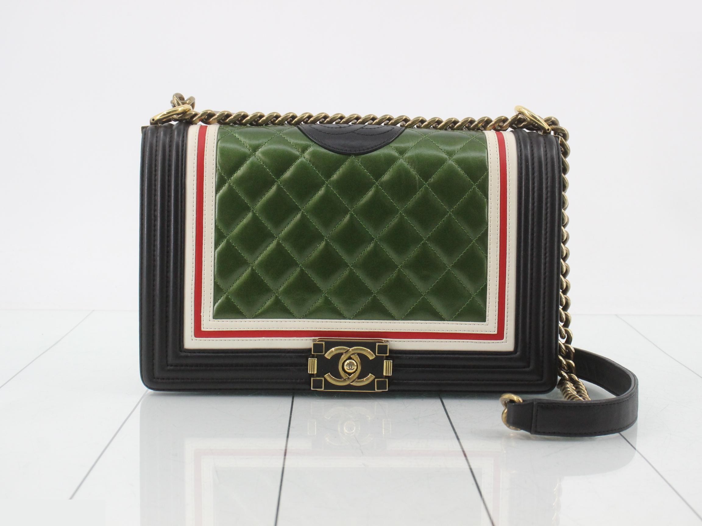 Shoulder bag