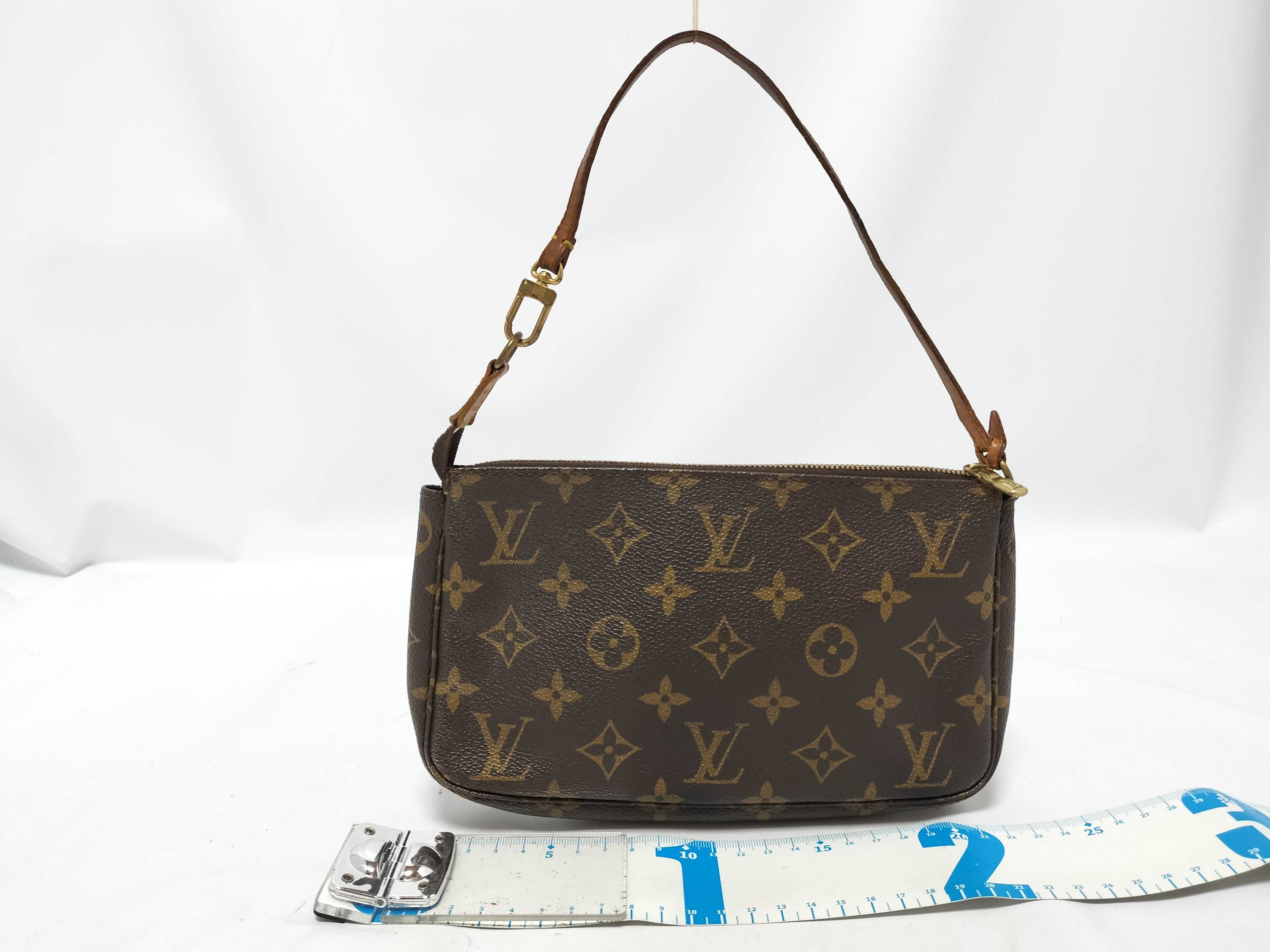 Monogram Louis Vuitton M51980 Pochette Accessoires Monogram CA1100 Pouch — view 2